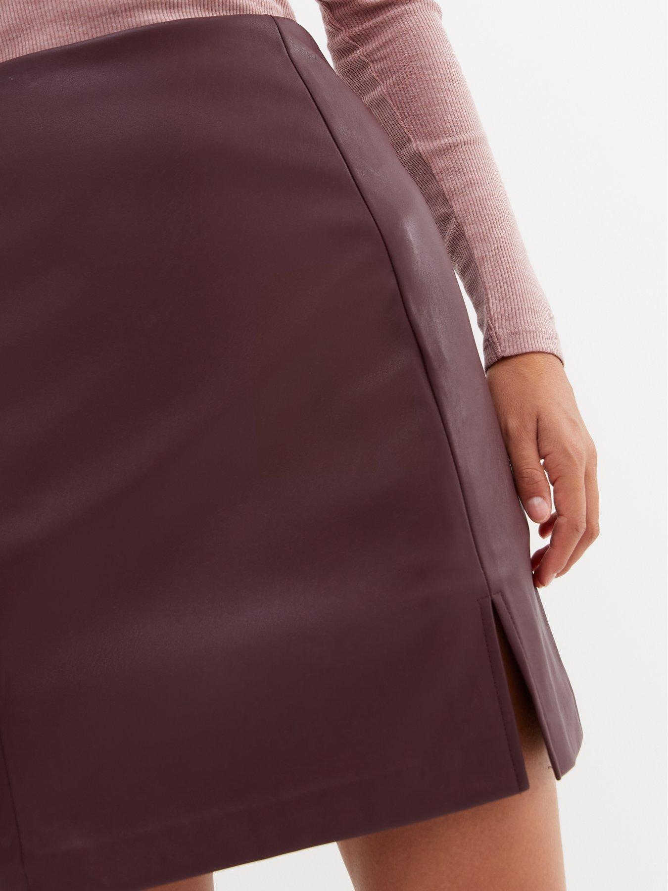 Burgundy leather look mini skirt sale