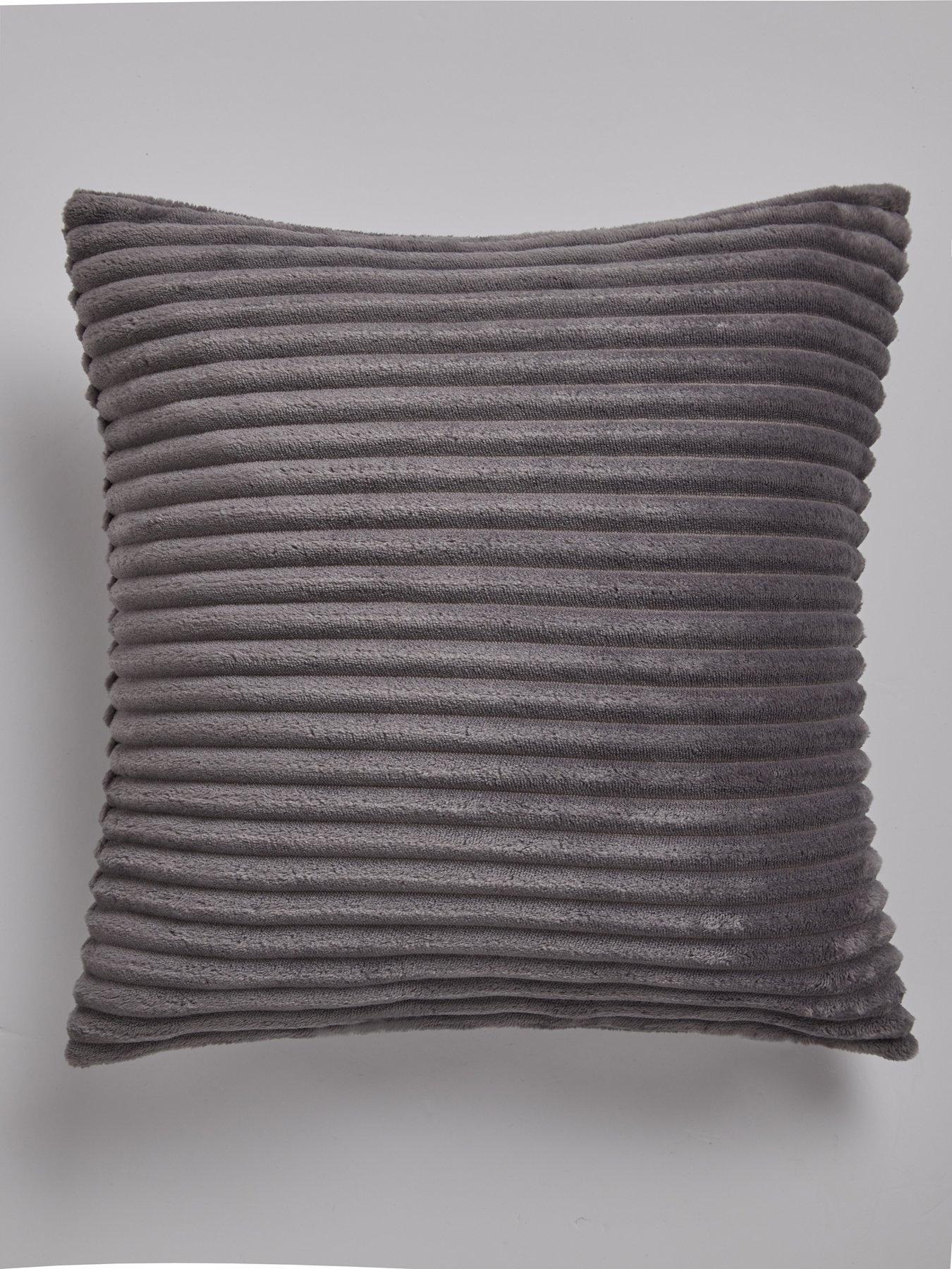 the-very-collection-ribbon-velour-cushion