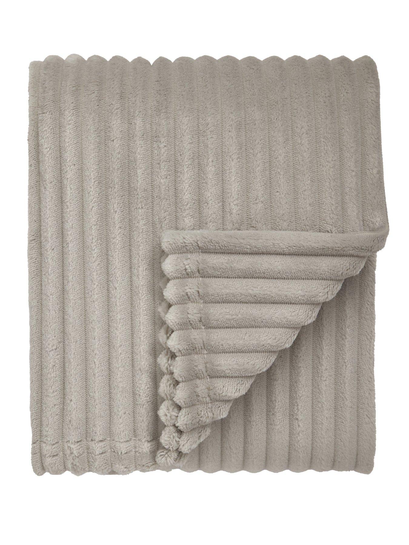 very-home-ribbon-velour-throw