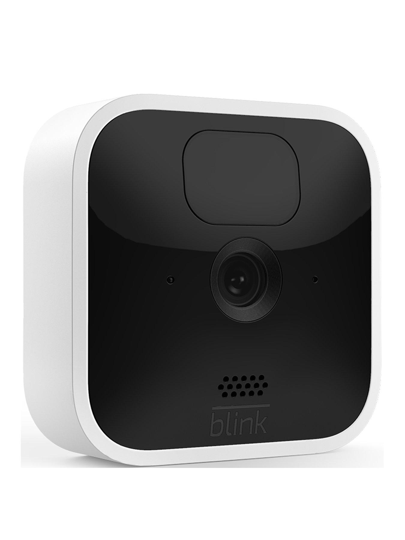 Camera an ninh không dây Blink Indoor của Amazon là sự lựa chọn hoàn hảo cho gia đình bạn. Với độ phân giải HD và thời gian sử dụng lên đến 2 năm, bạn có thể yên tâm và an tâm trong hơn. Hãy cùng xem ảnh liên quan để có trải nghiệm tốt nhất.