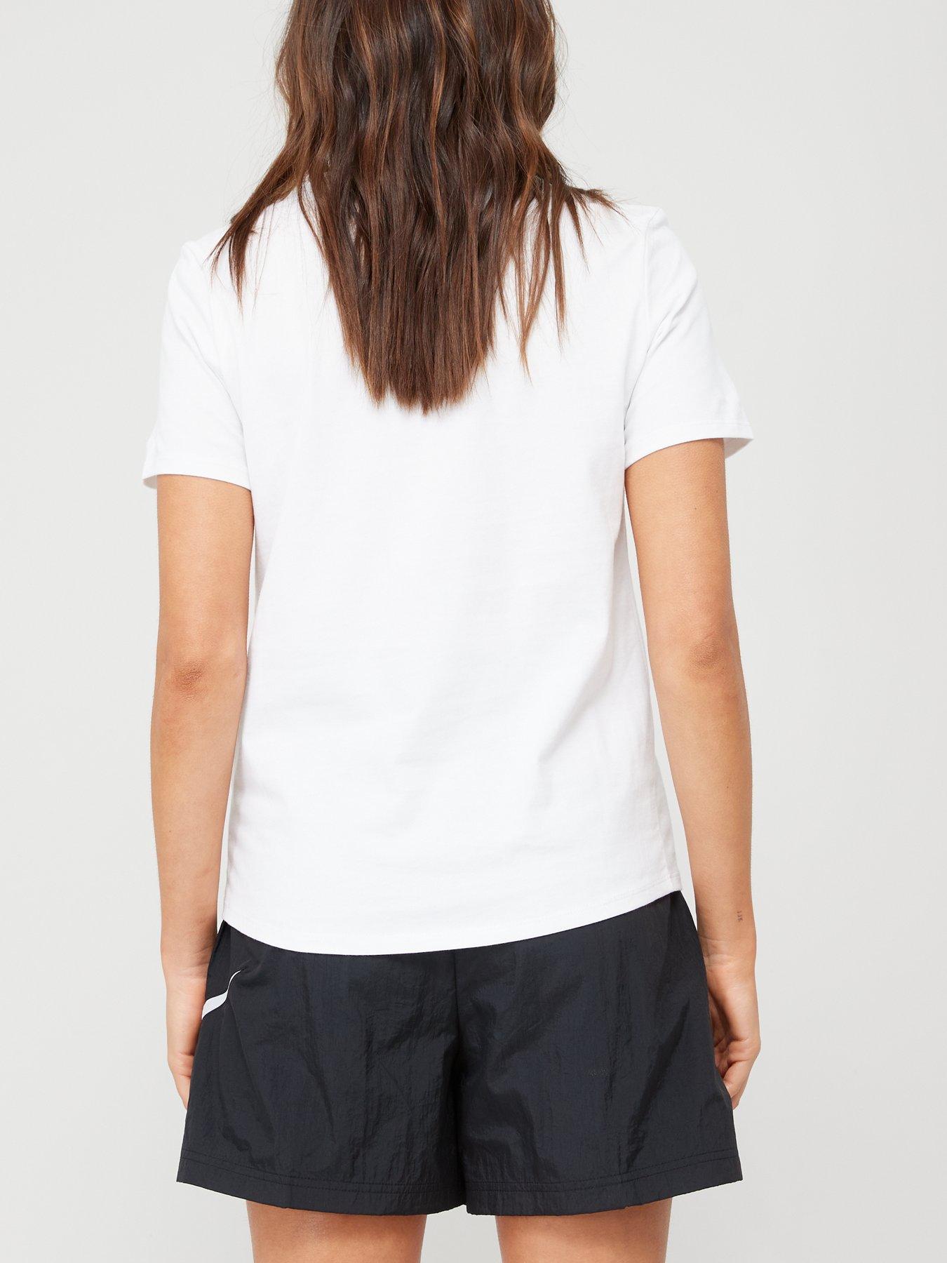 nike-club-t-shirt-whitedetail