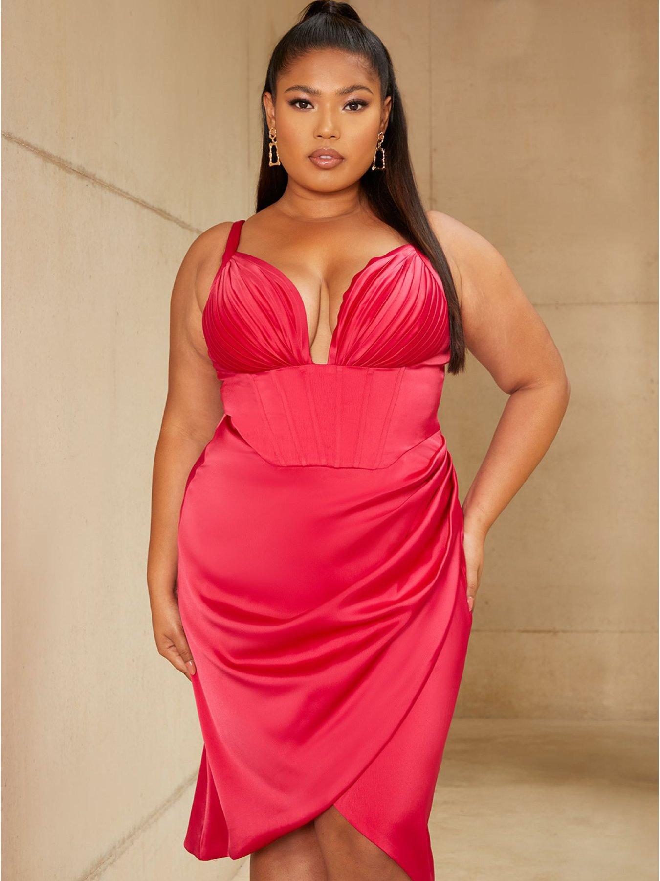 chi-chi-london-curve-chi-chi-london-curve-corset-style-bodycon-dress-in-pinkoutfit