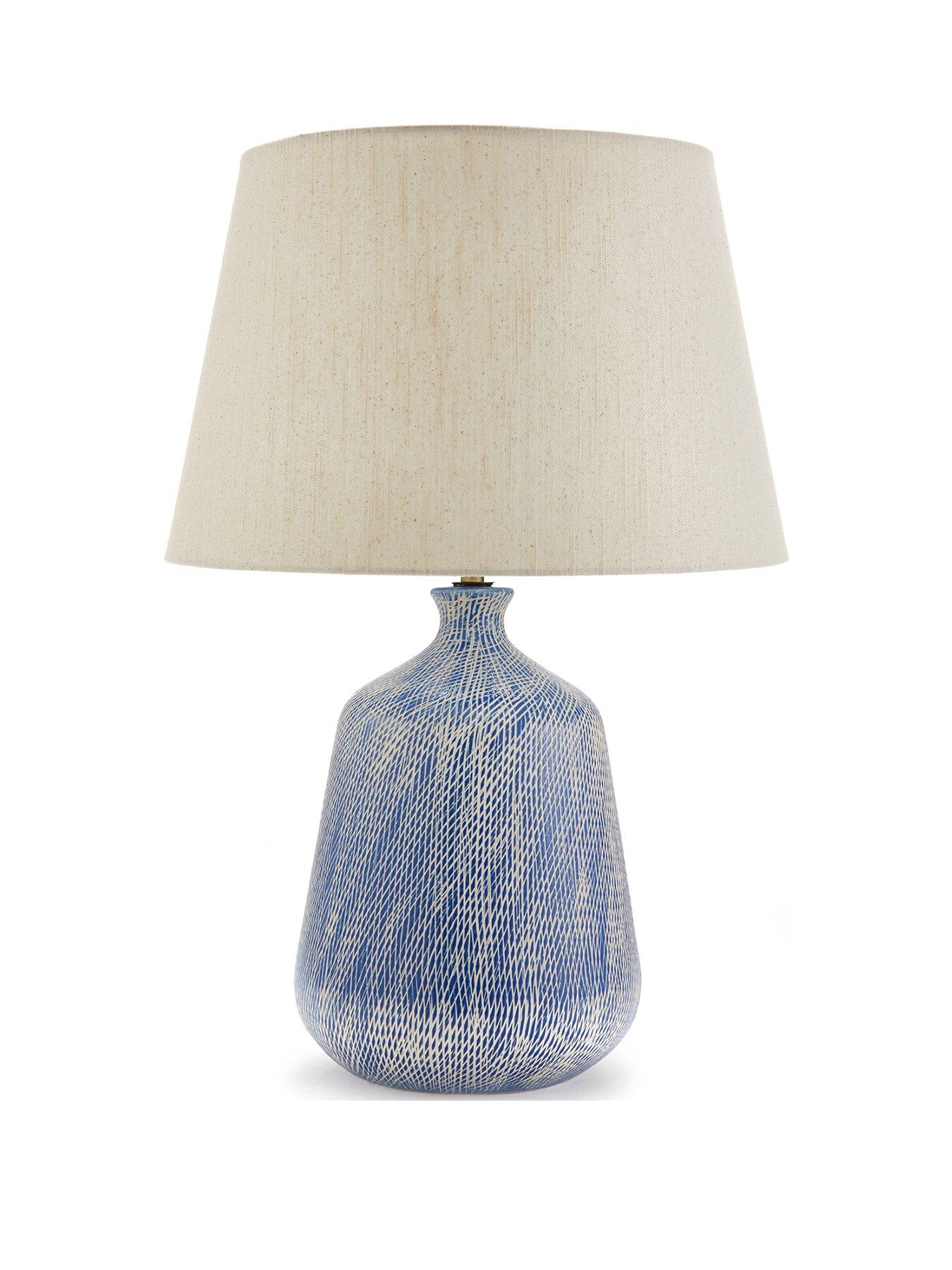 the-very-collection-modern-riveria-blue-scratch-table-lamp