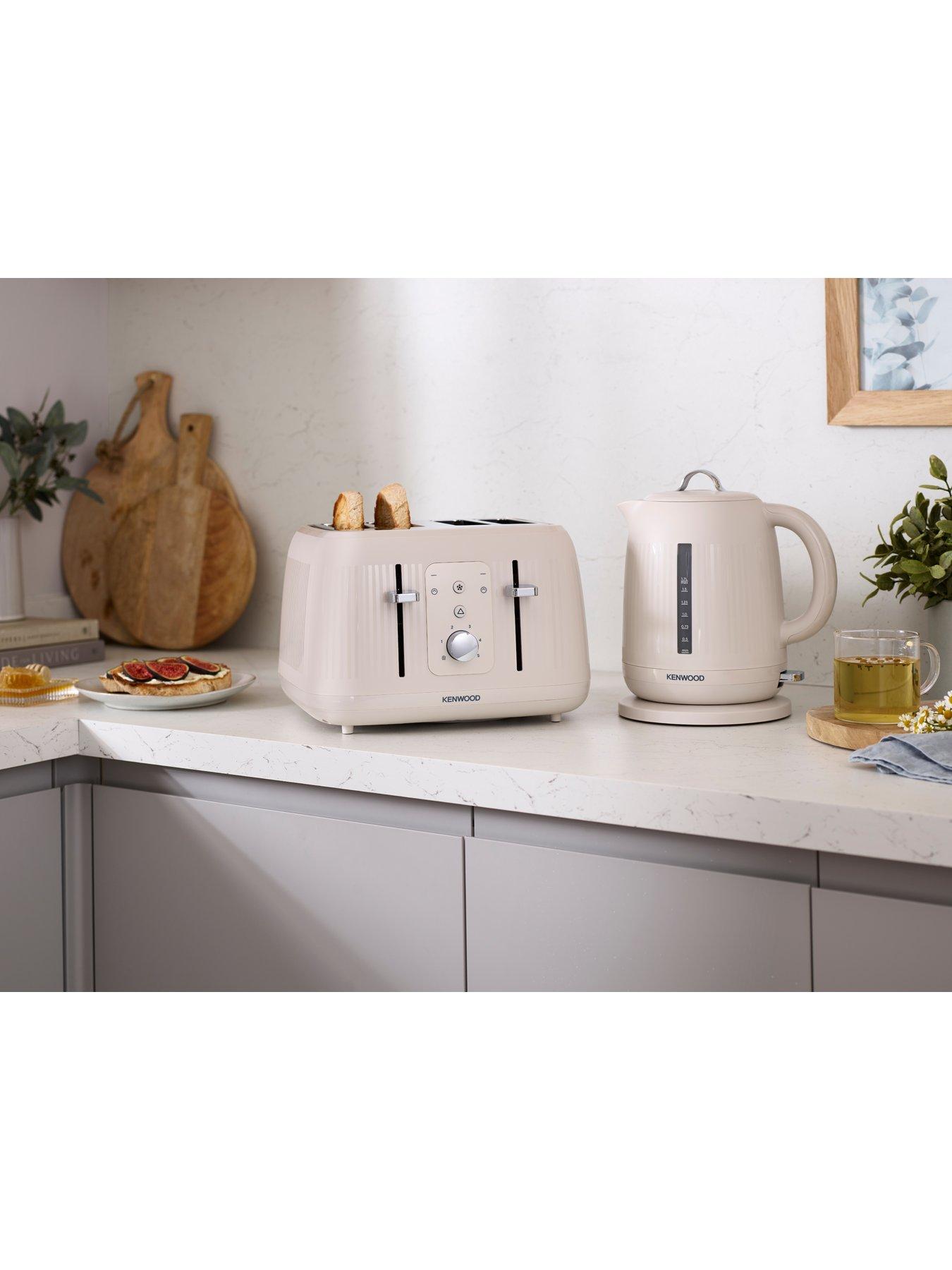 kenwood-kenwood-dawn-kettle-zjp09000crnbsp--oatmeal-creamdetail