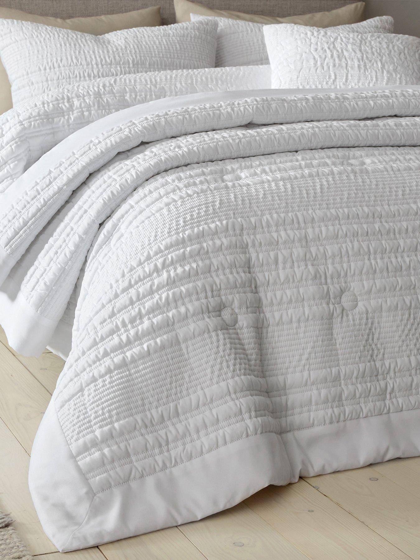 catherine-lansfield-lennon-stripe-seersucker-bedspread-throw-in-white