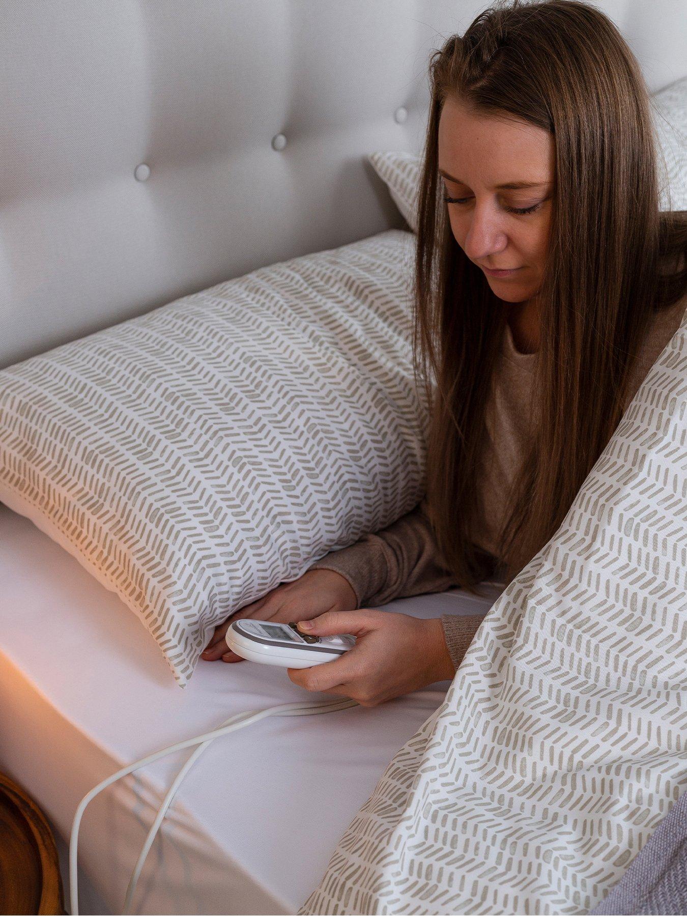 Snuggledown of Norway Snuggledown Intelligent Warmth Heated Topper