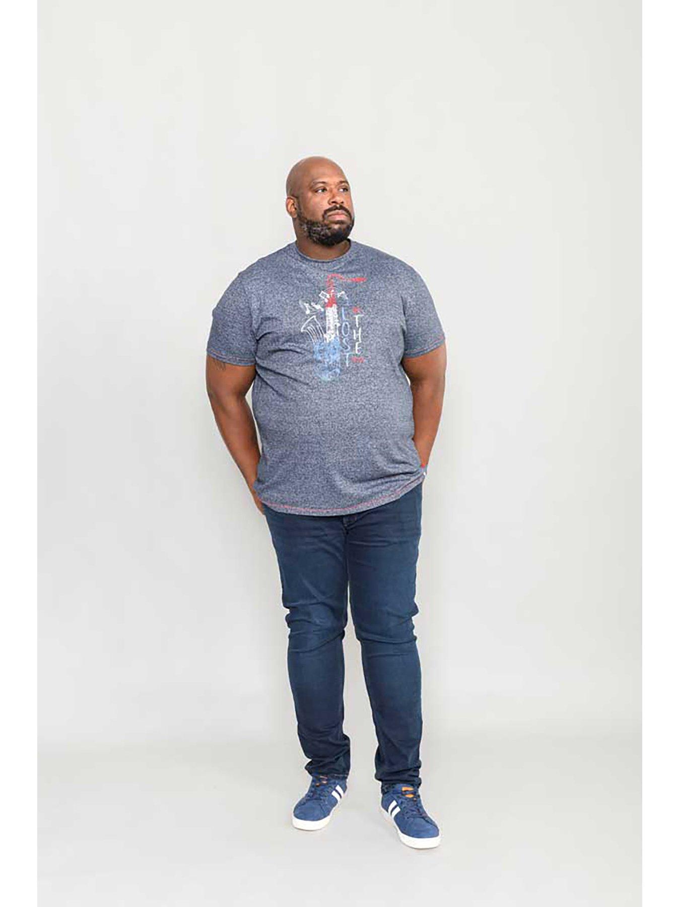d555-d555-saxophone-print-t-shirtoutfit