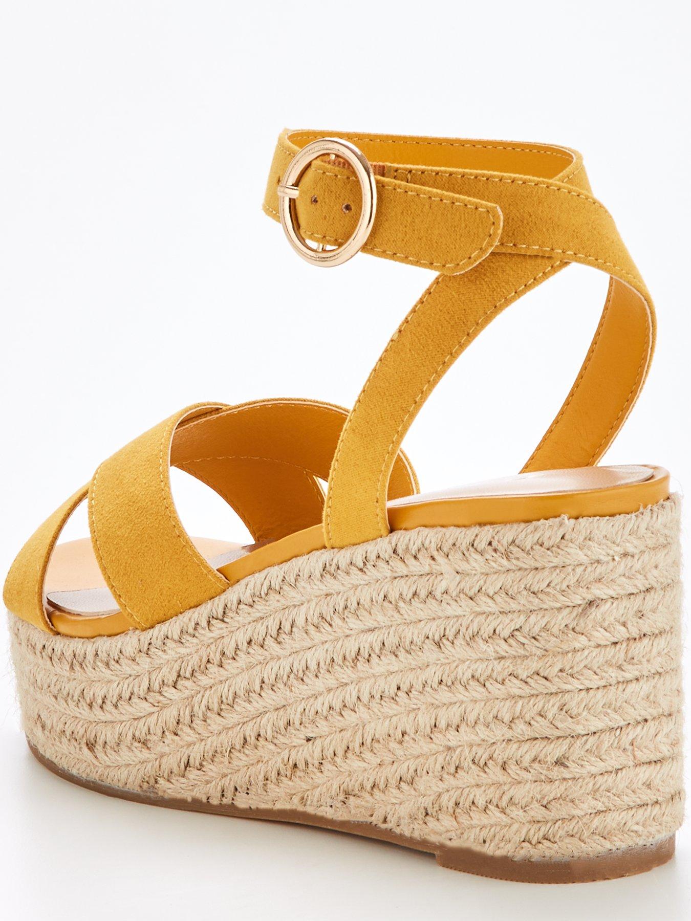 Mustard store color wedges