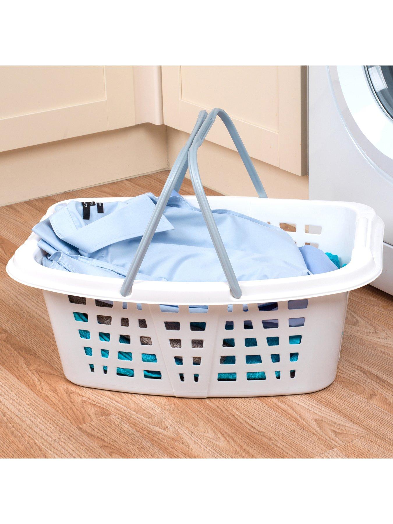 Image 5 of 7 of Beldray Set Of 2 Carry Handle 26l Plastic Laundry Baskets