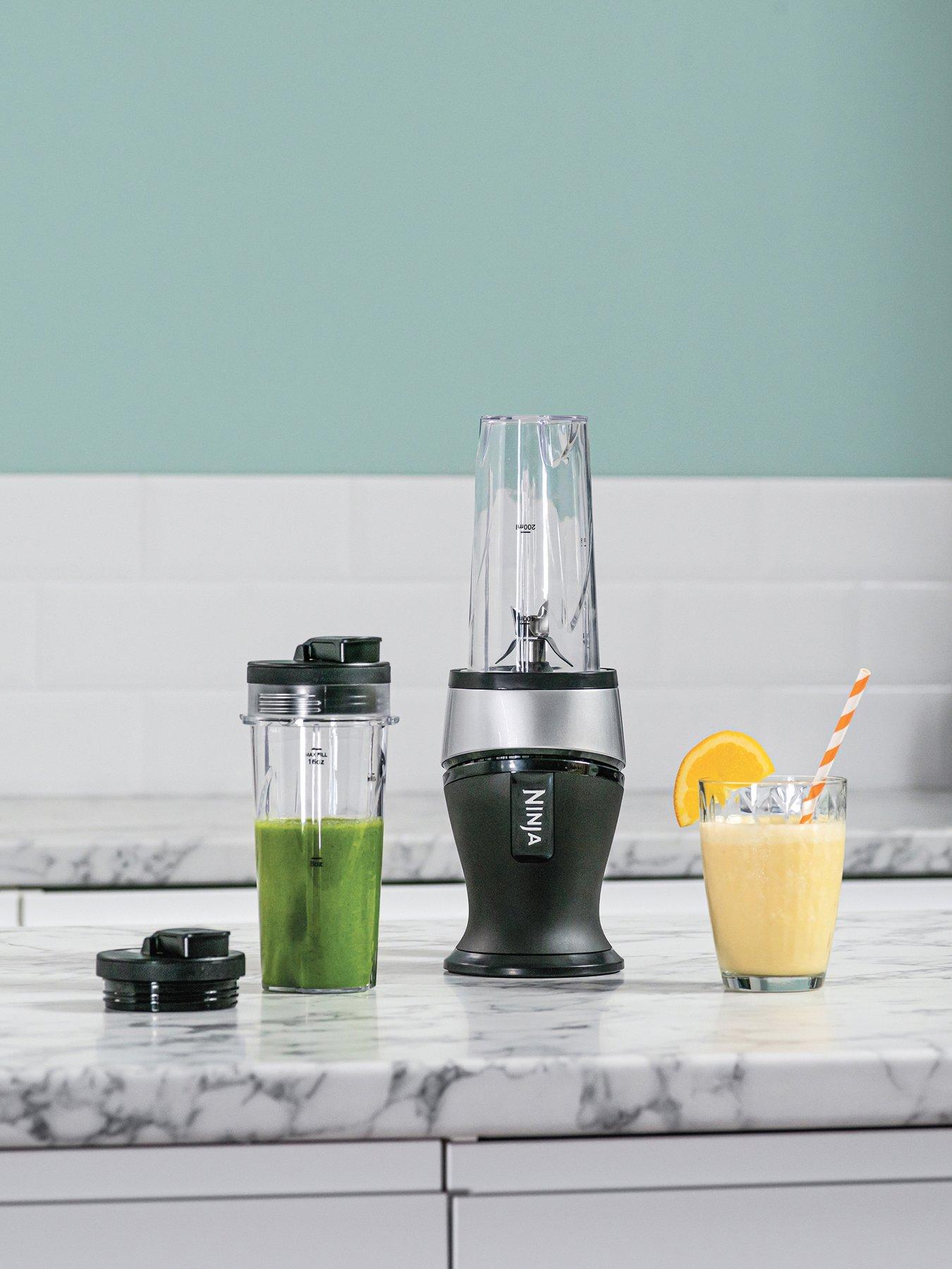 700W Slim Blender Smoothie Maker QB3001UKS Silver