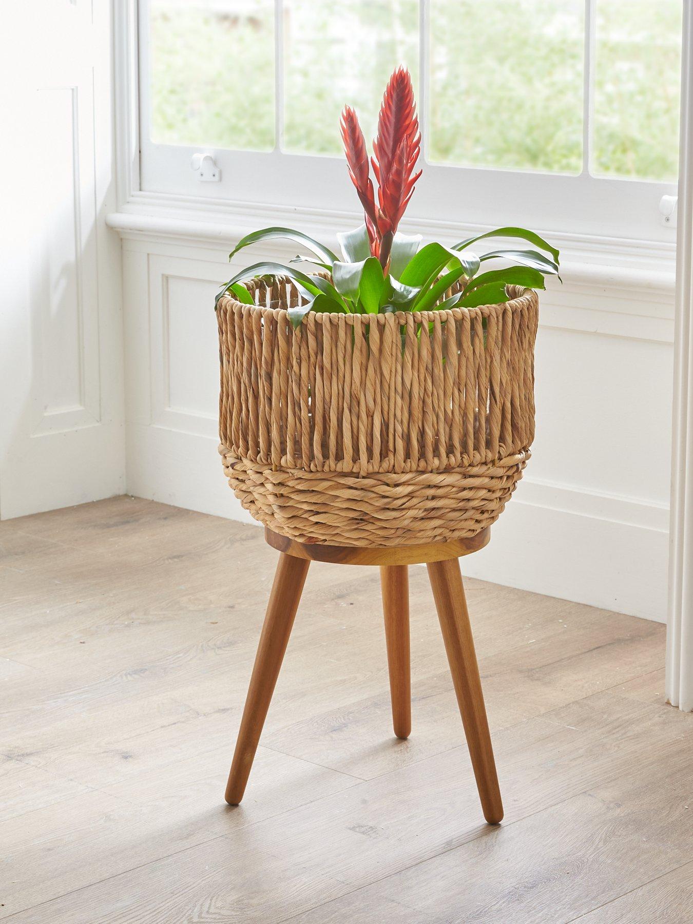 very-home-water-hyacinth-planter-on-wooden-legs