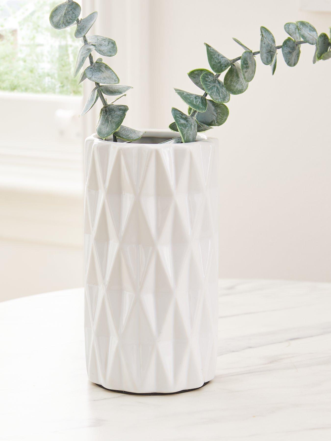 the-very-collection-white-geo-vase