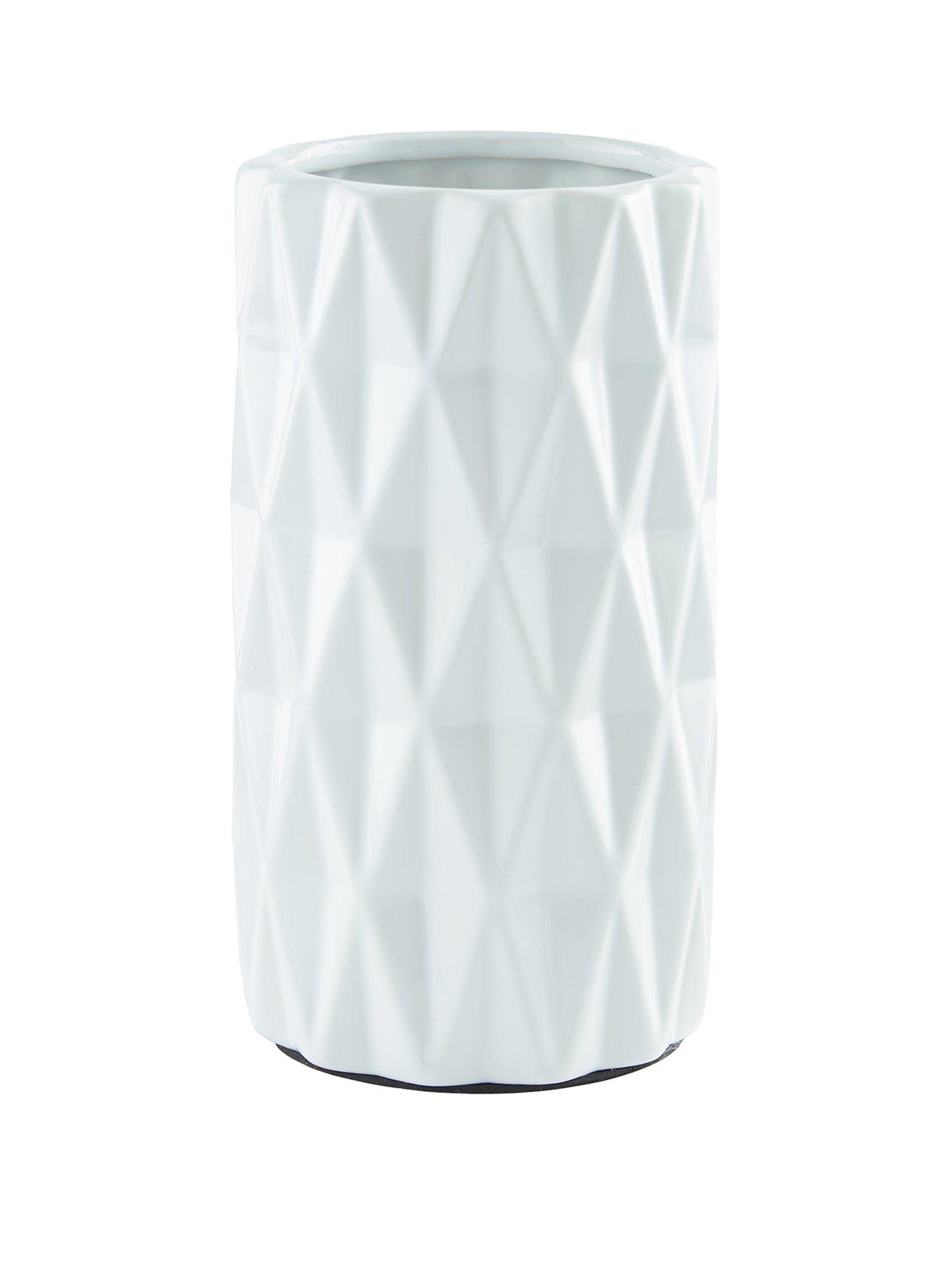 everyday-white-geo-vase