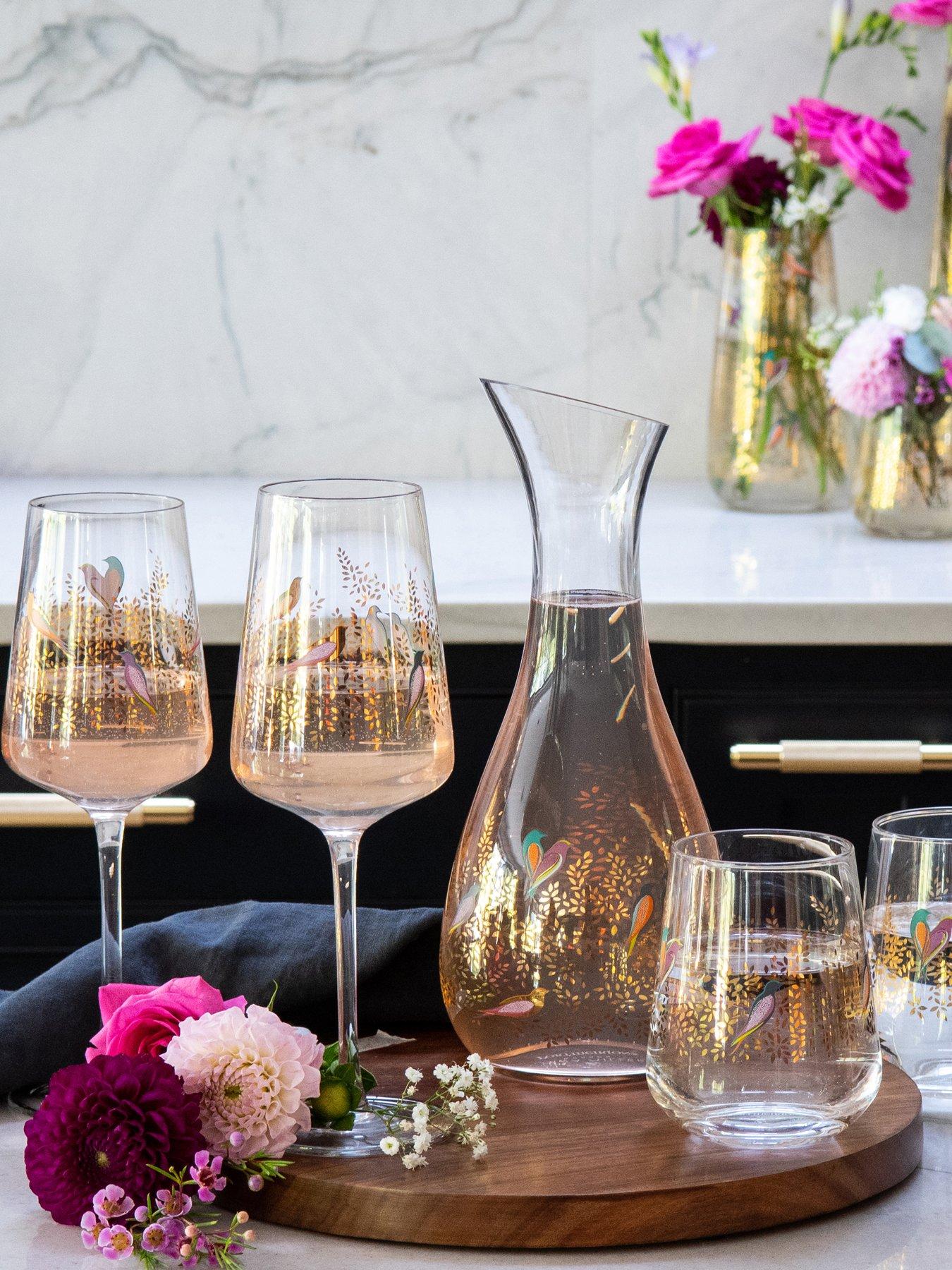 Image 4 of 7 of Sara Miller Chelsea Wine Glasses &ndash; Set of 2