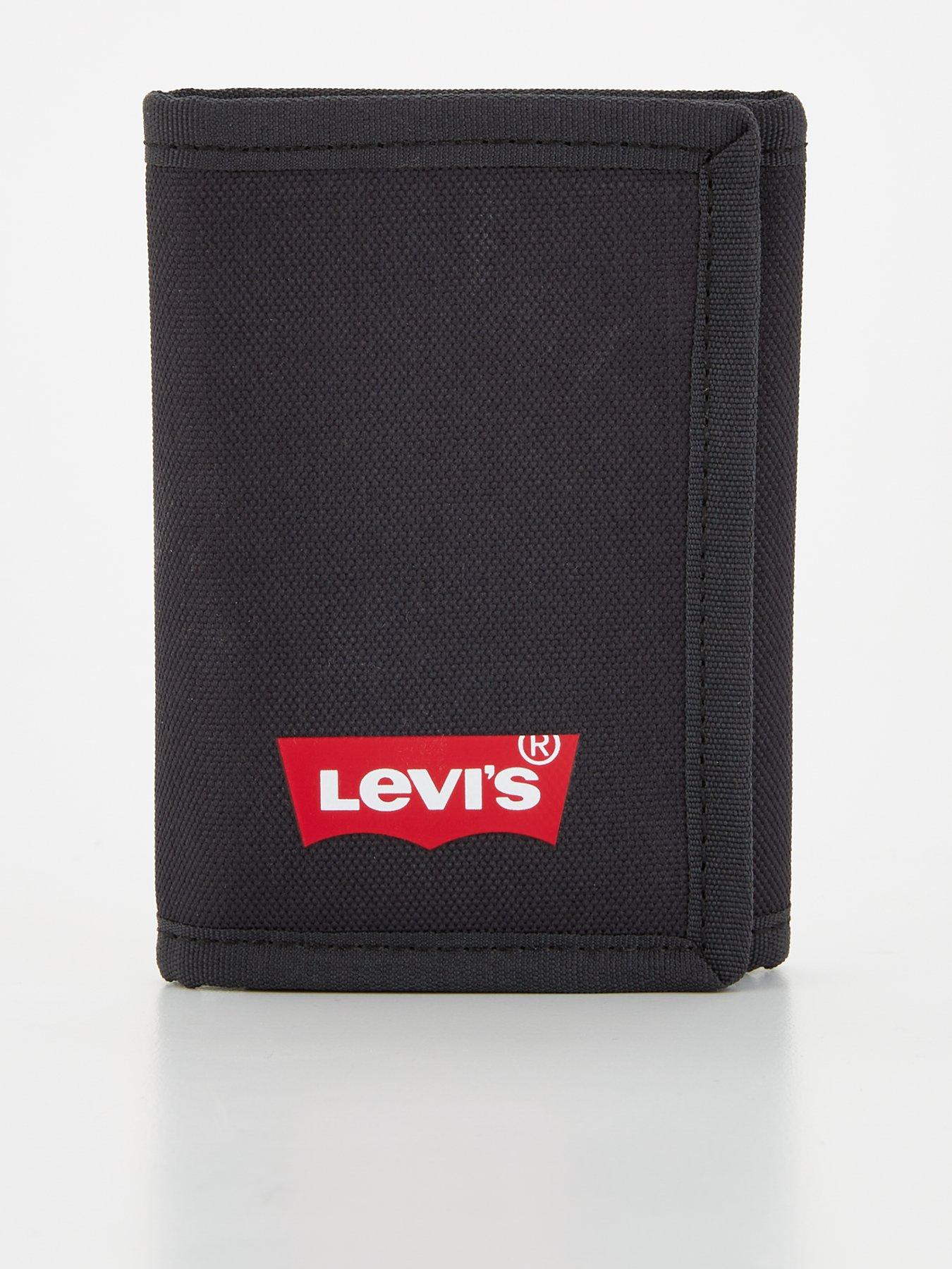 levis-batwing-trifold-wallet-black