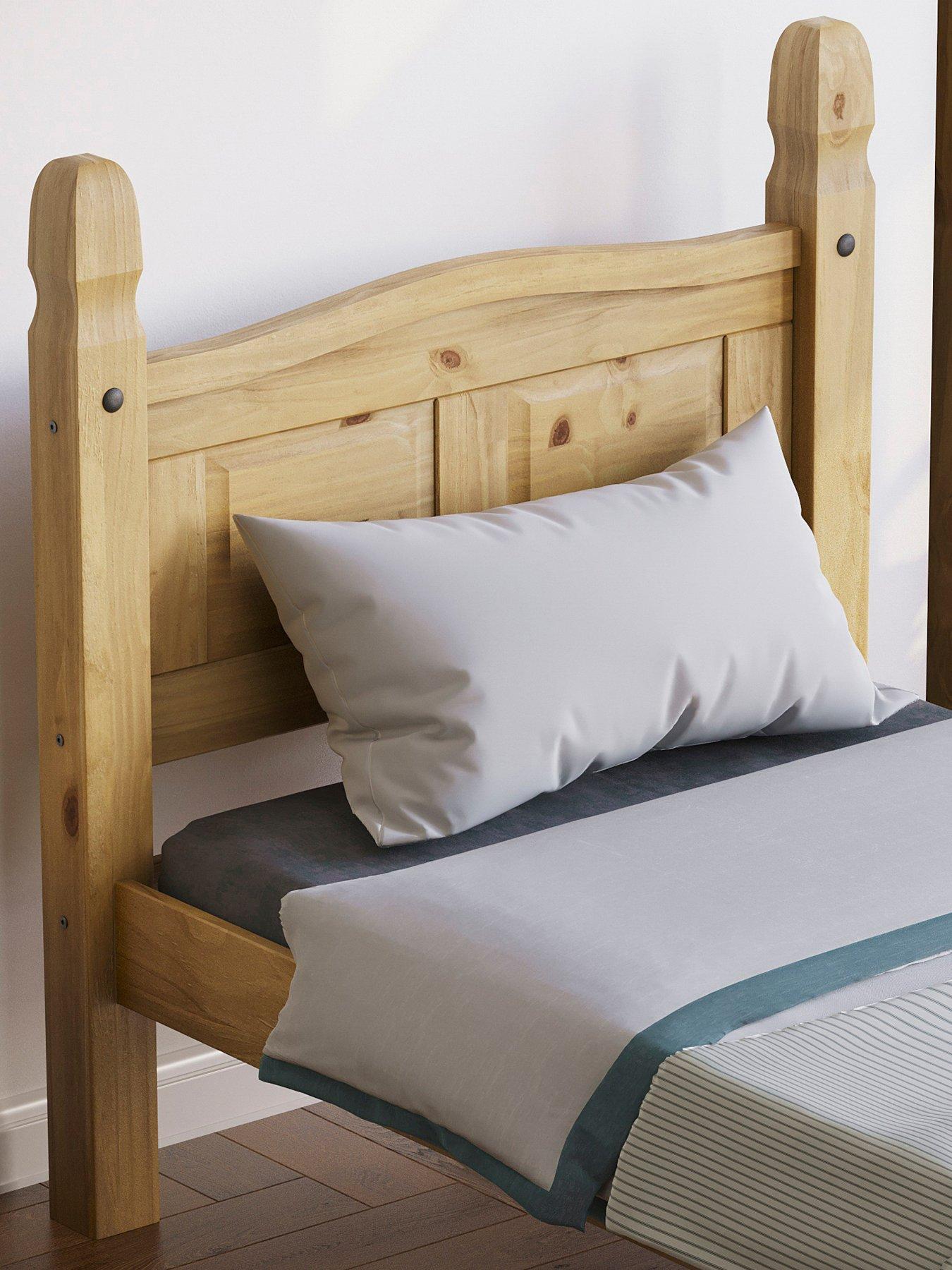 vida-designs-corona-solid-pine-bed-frame-low-foot-enddetail