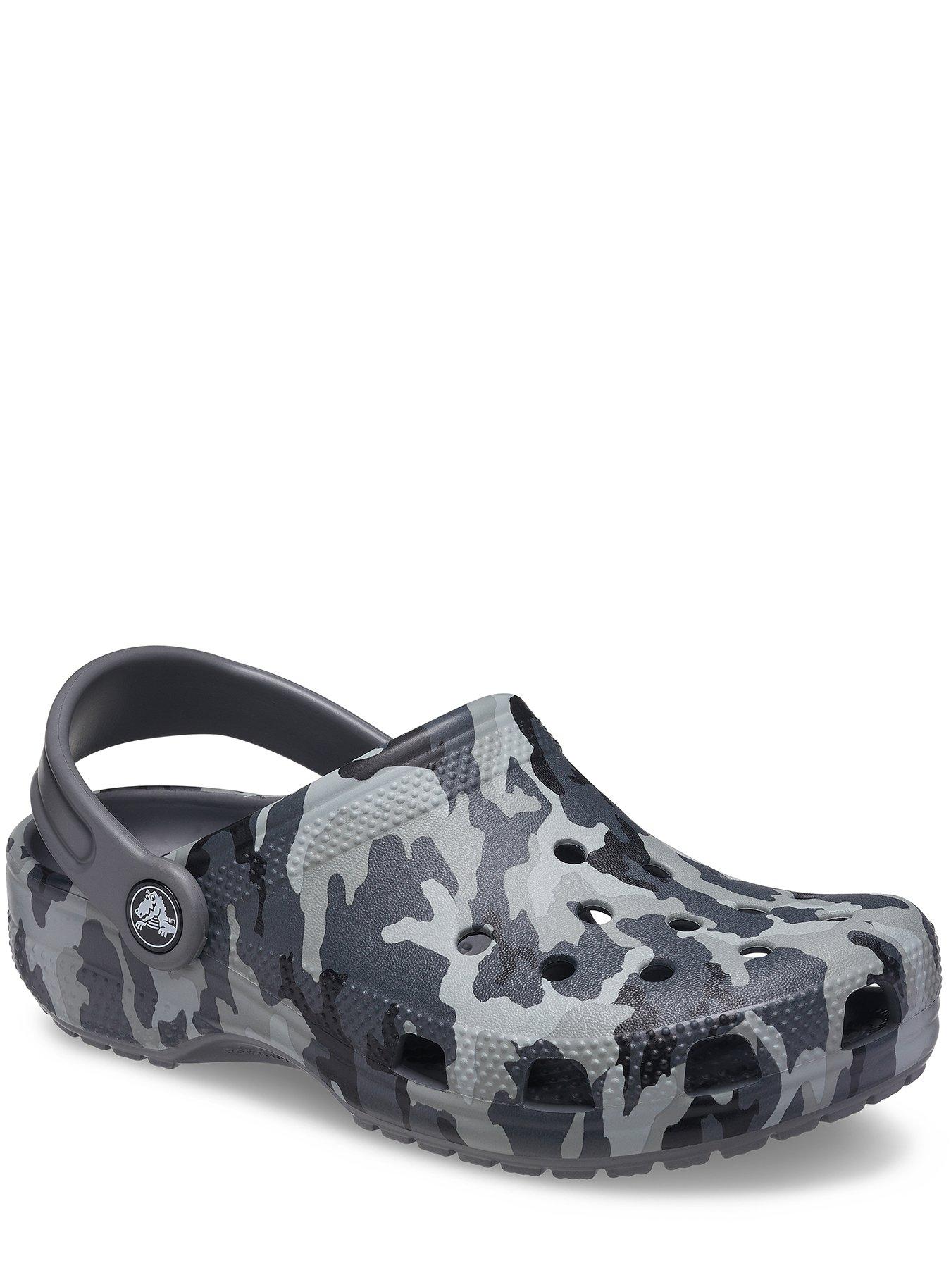 Printed best sale camo crocs