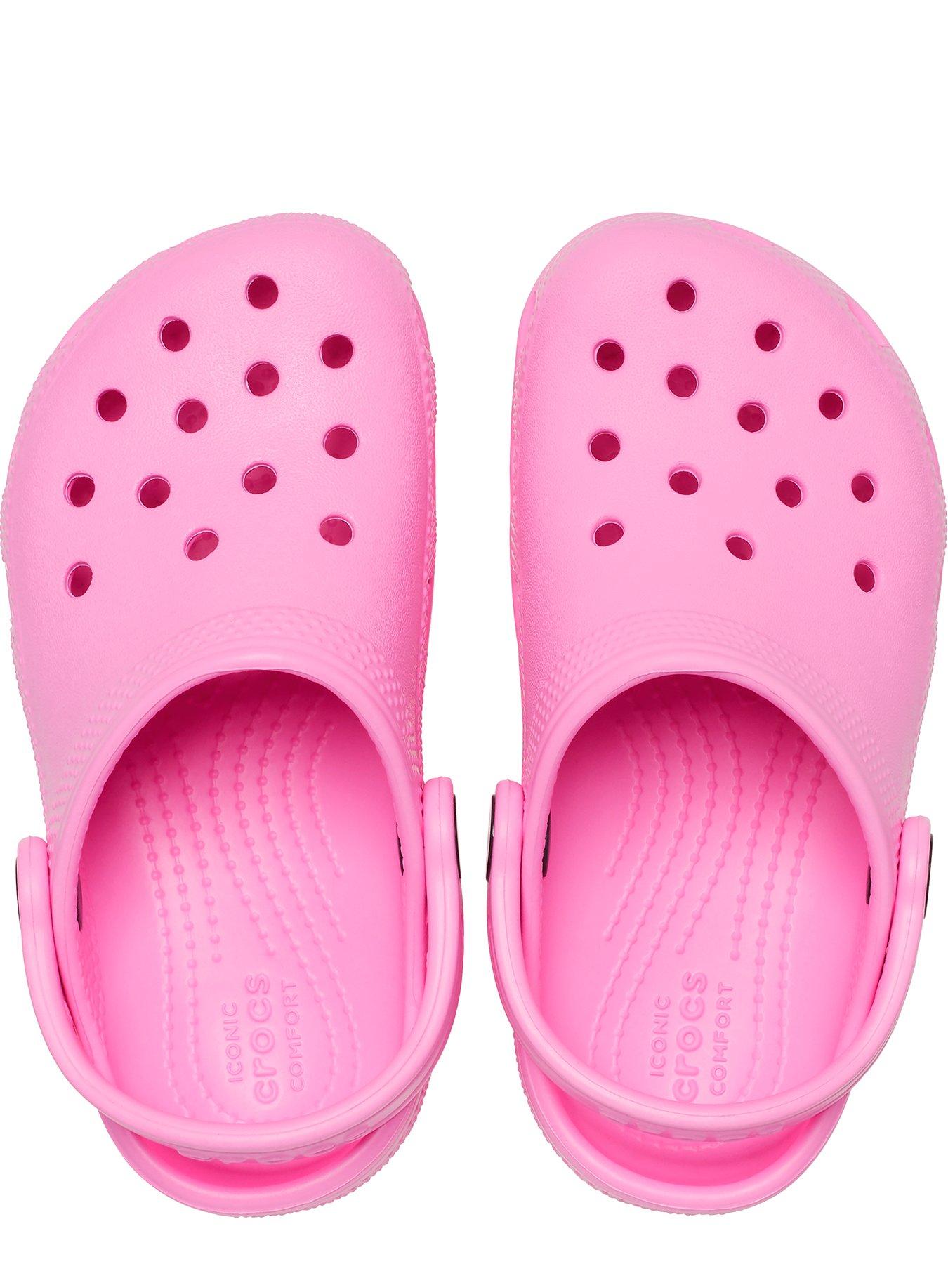 crocs-crocs-kids-classic-clog-pinkoutfit