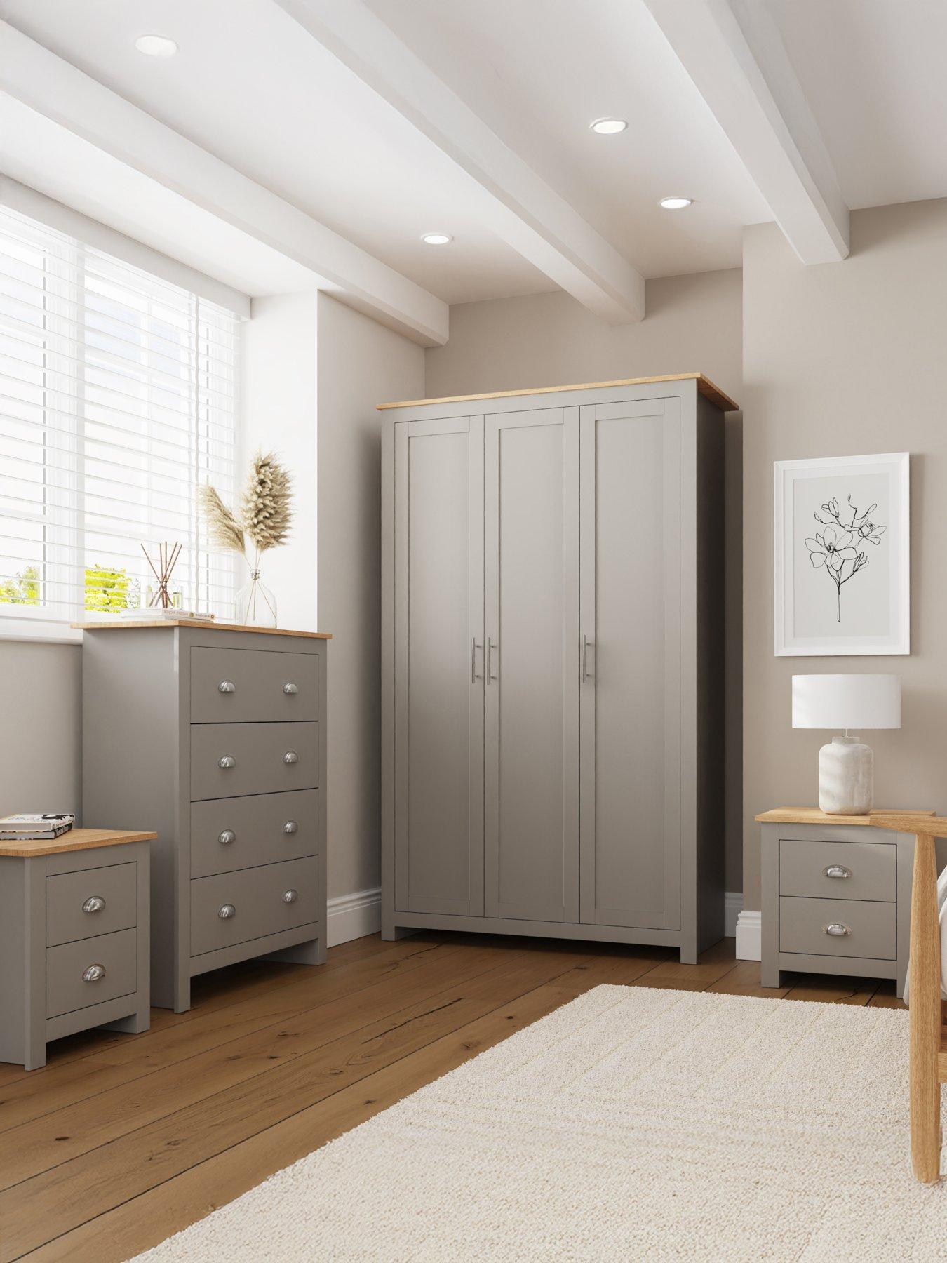 GFW Lancaster 4 Piece Package - 3 Door Wardrobe, 4 Drawer Chest and 2 Bedside Chests