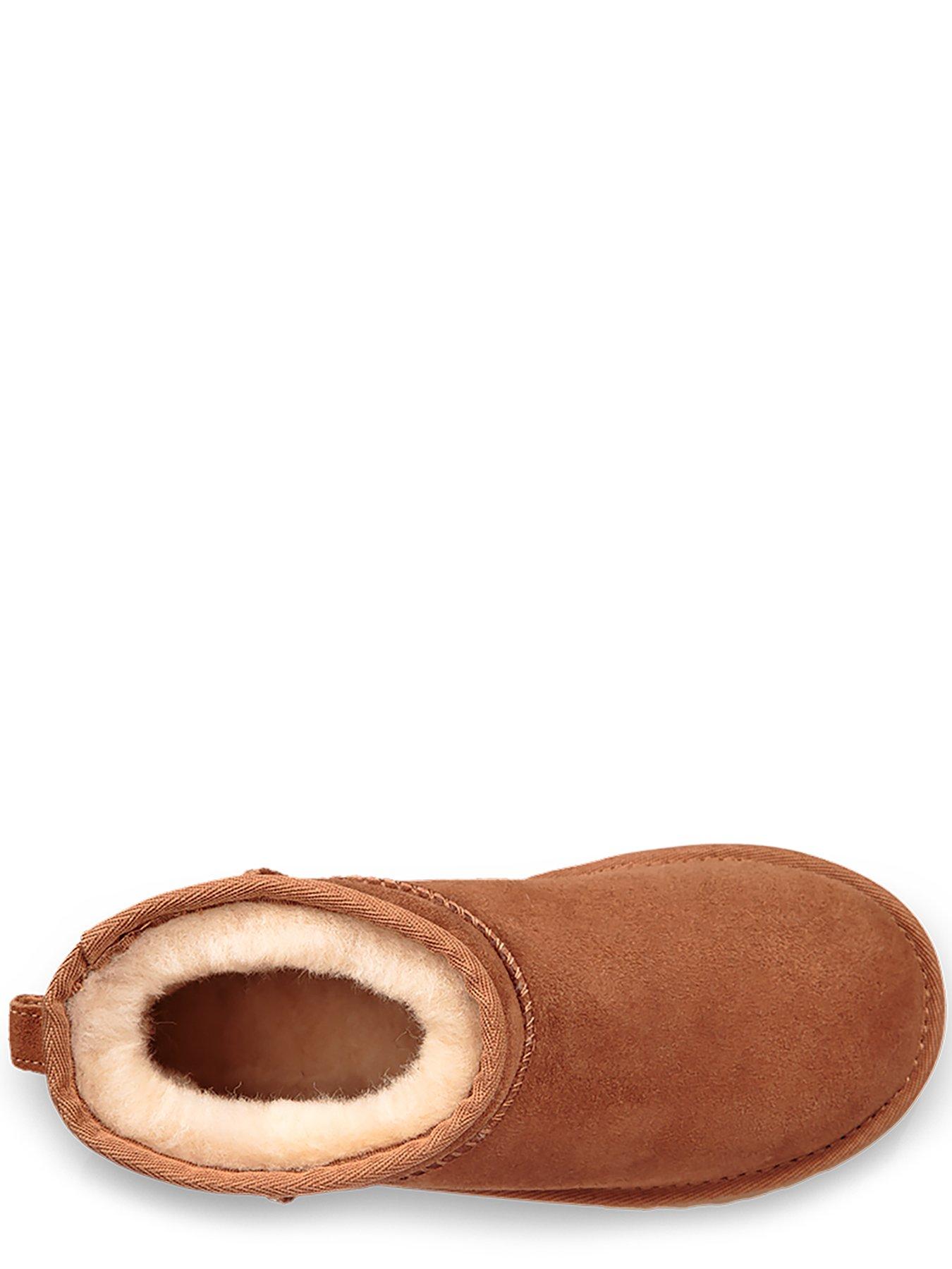 ugg-kids-classic-mini-ii-classic-boot-brownoutfit