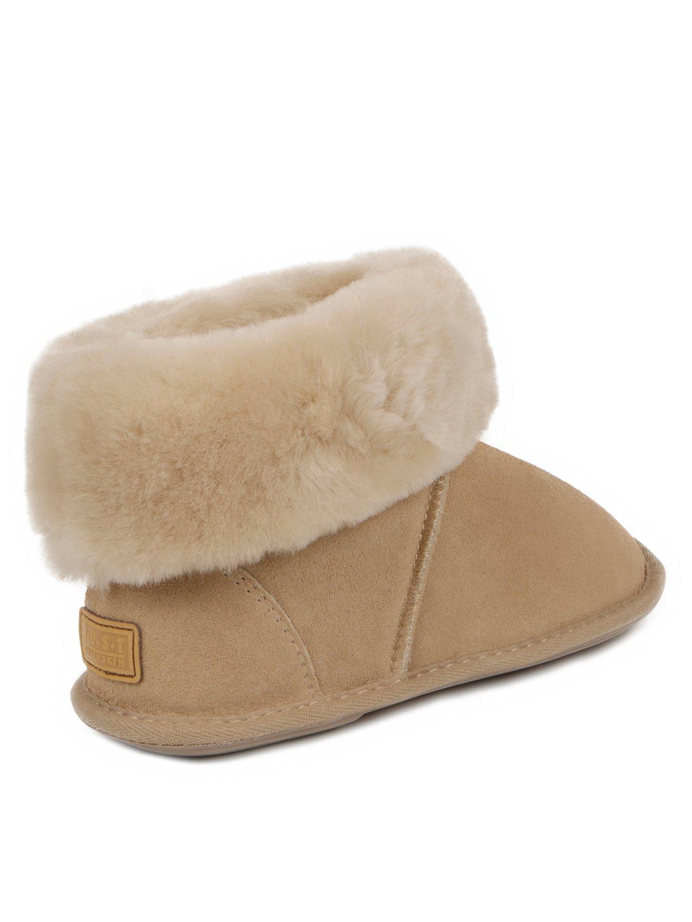 just-sheepskin-ladies-albery-sheepskin-boot-slippers-brownstillFront