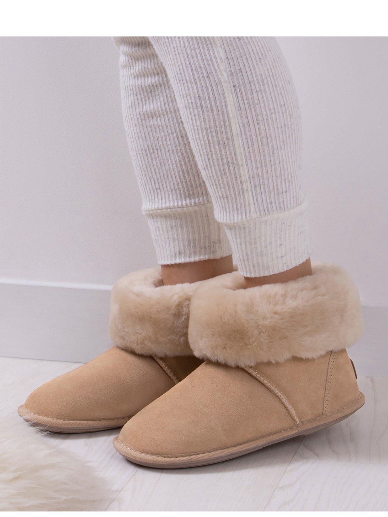 just-sheepskin-ladies-albery-sheepskin-boot-slippers-brownback