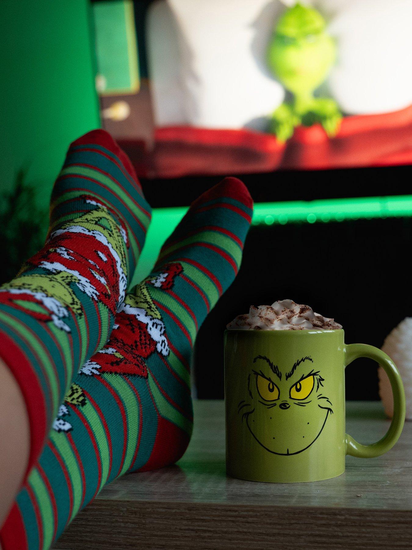 fizz-the-grinch-mug-sock-set