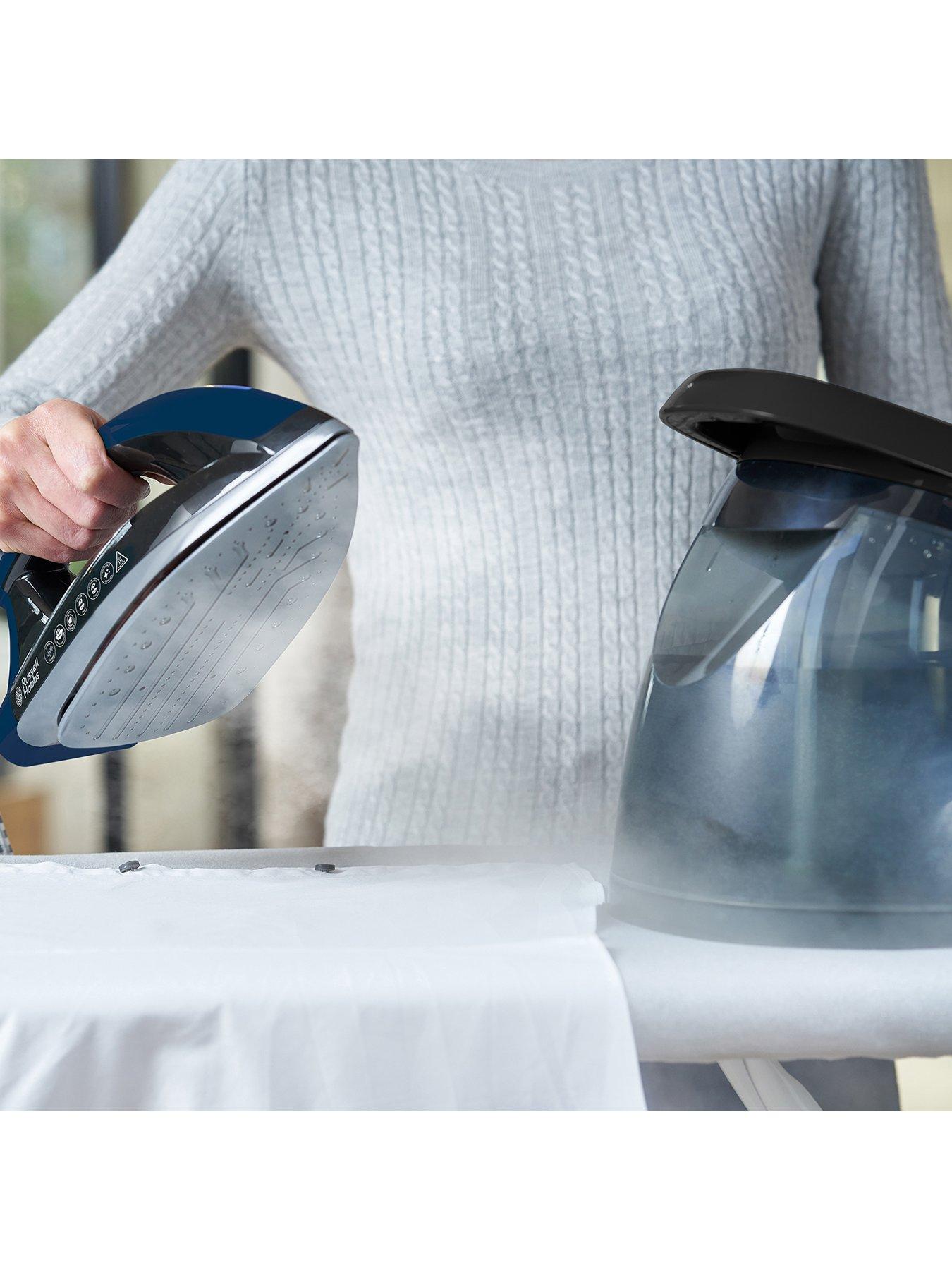 Image 5 of 7 of Russell Hobbs Quiet Supersteam Steam Generator Iron