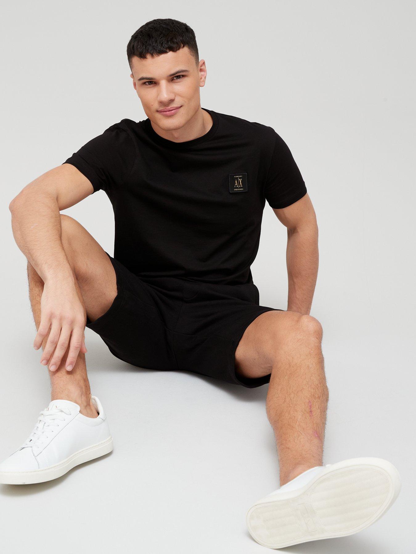 armani-exchange-chest-badge-logo-regular-fit-t-shirt-blackoutfit