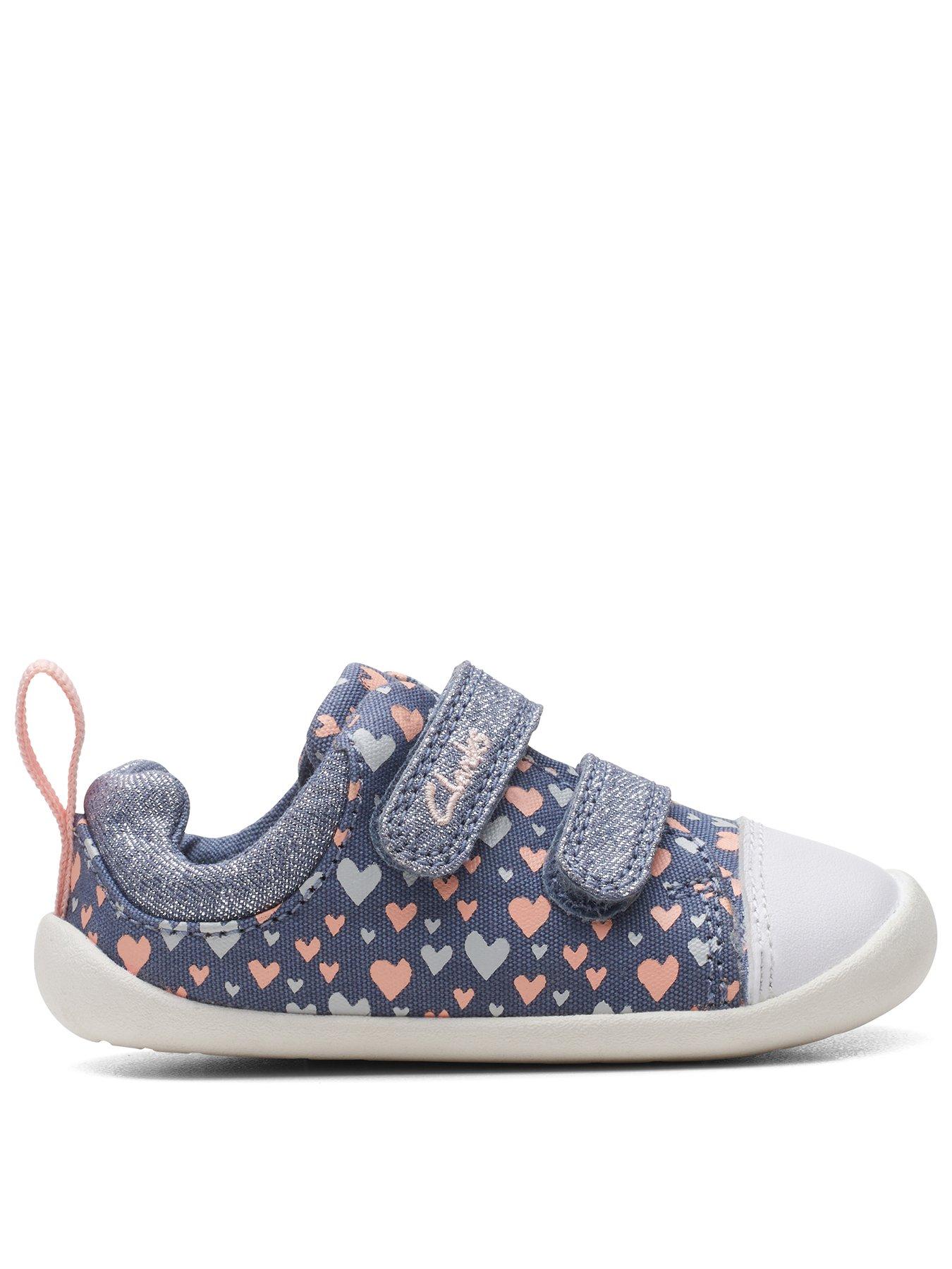 Clarks canvas clearance baby shoes