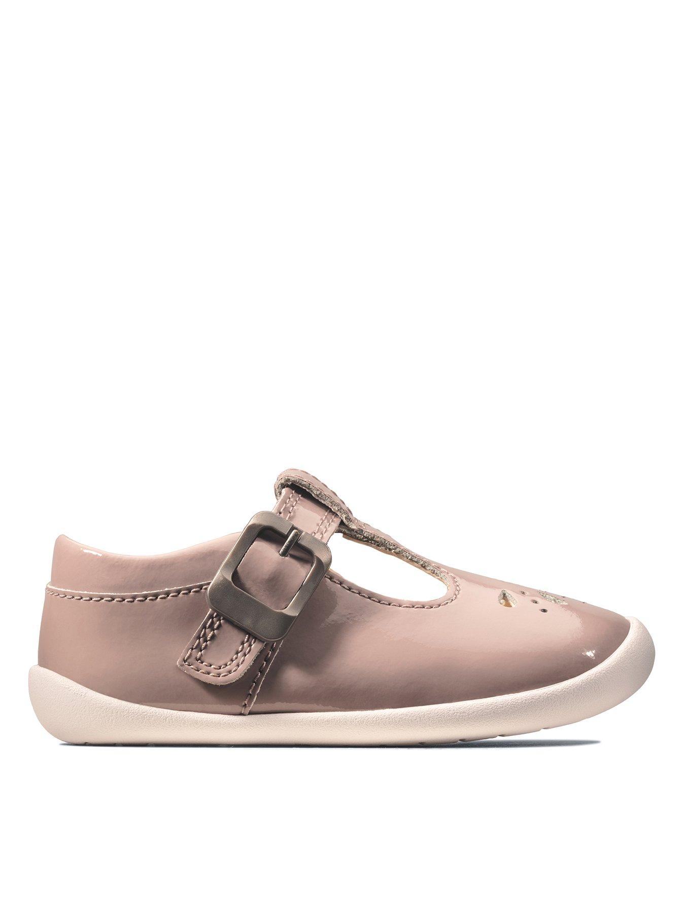 clarks-clarks-roamer-star-baby-shoefront