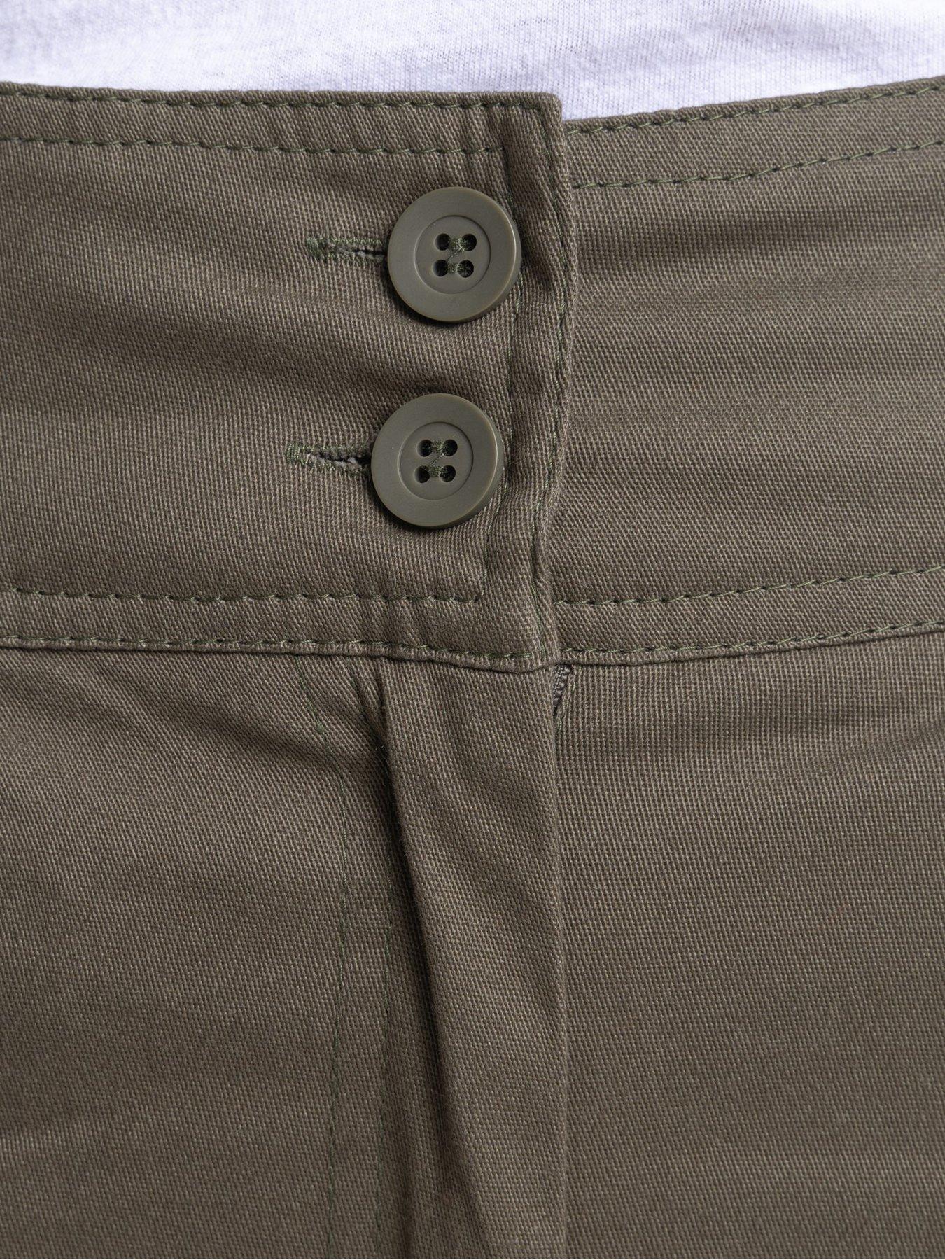 craghoppers-araby-cargo-short-khakioutfit