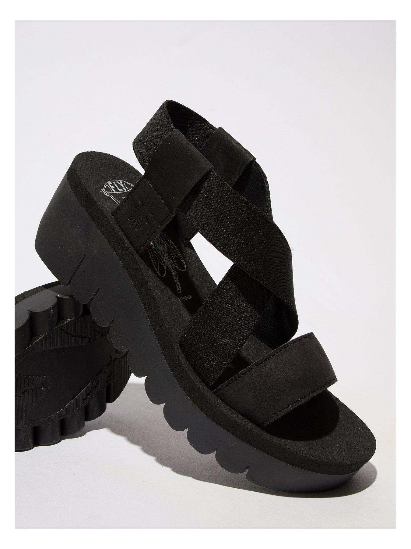 fly-london-fly-london-cupido-wedge-sandal-blackoutfit