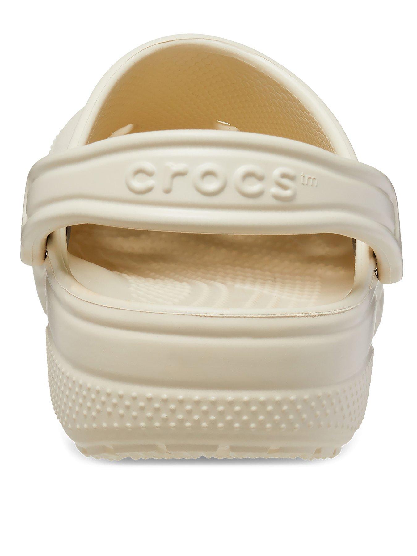 crocs-classic-clog-creamstillFront