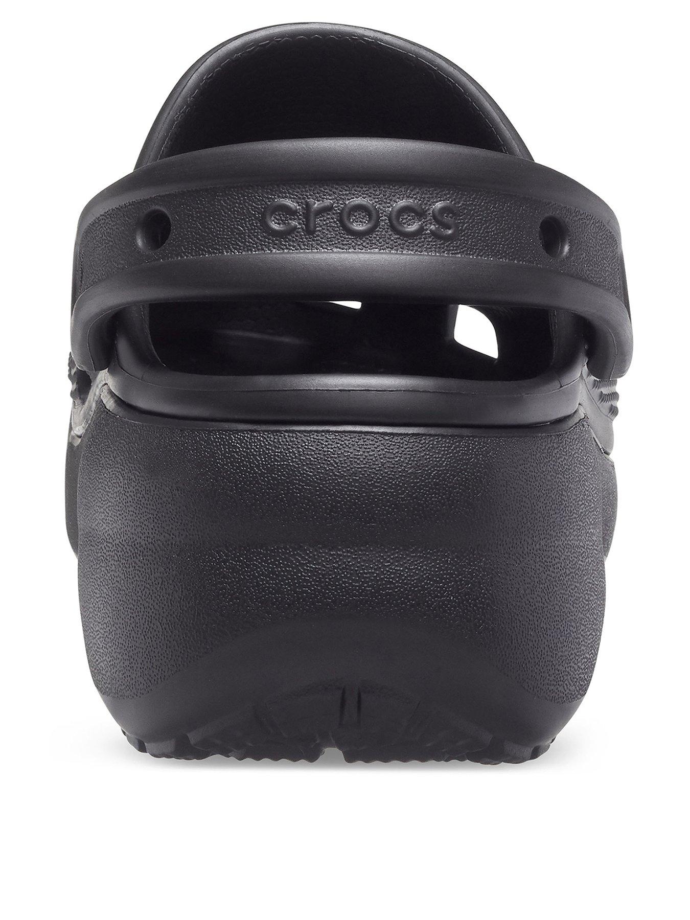 crocs-classic-platform-clog-wedge-blackstillFront