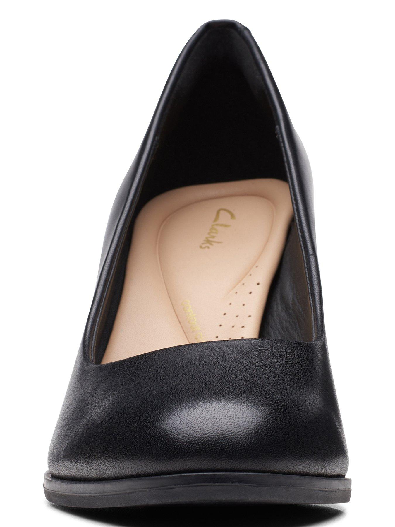 Clarks low heel court shoes best sale