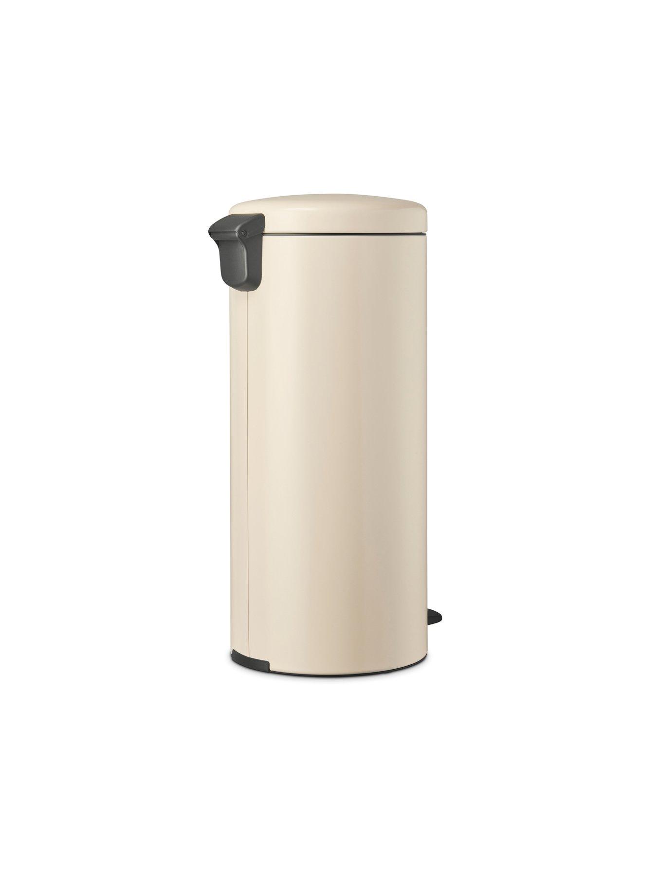 brabantia-30-litre-newicon-pedal-bin-in-beigestillFront