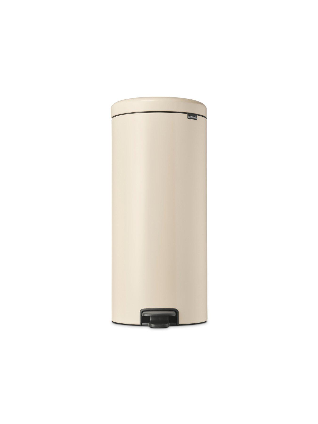 brabantia-30-litre-newicon-pedal-bin-in-beigeback