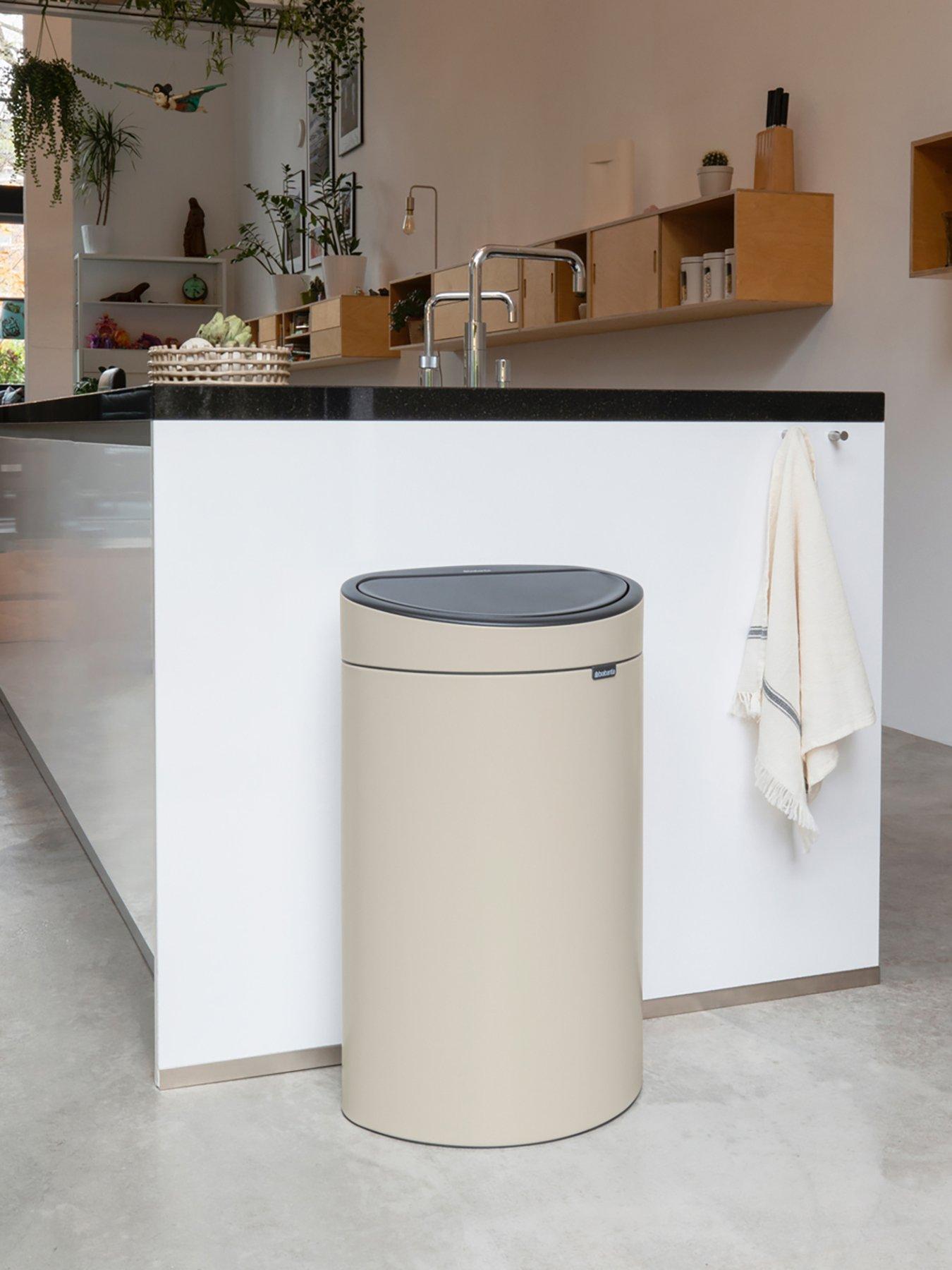 brabantia-40-litre-touch-bin-new-in-beigeoutfit