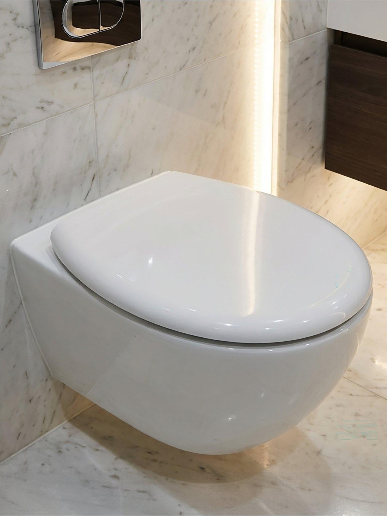 Image 1 of 5 of Croydex Canada Toilet Seat
