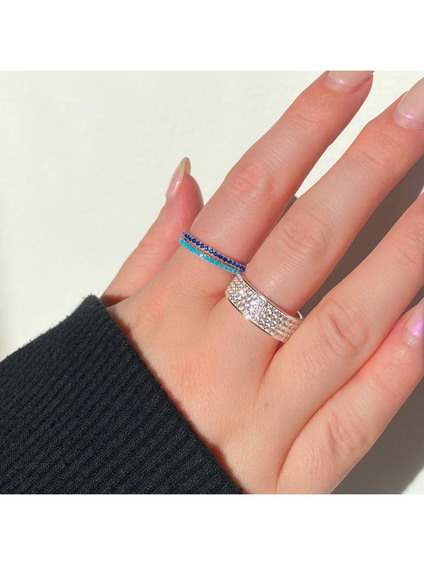 seol-gold-sterling-silver-turquoise-eternity-ringoutfit