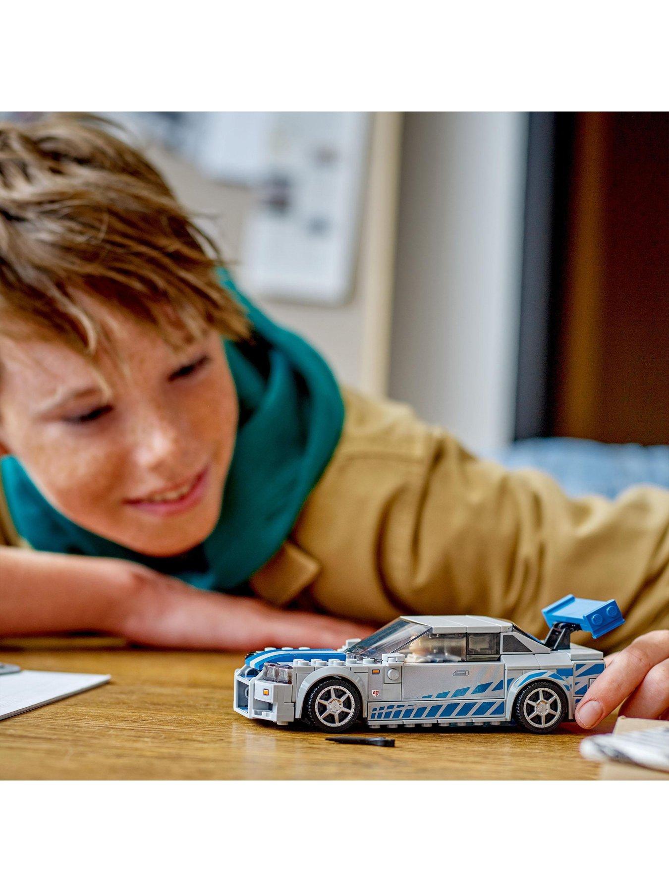 Image 6 of 8 of LEGO Speed Champions 2 Fast 2 Furious Nissan Skyline GT-R (R34) - 76917