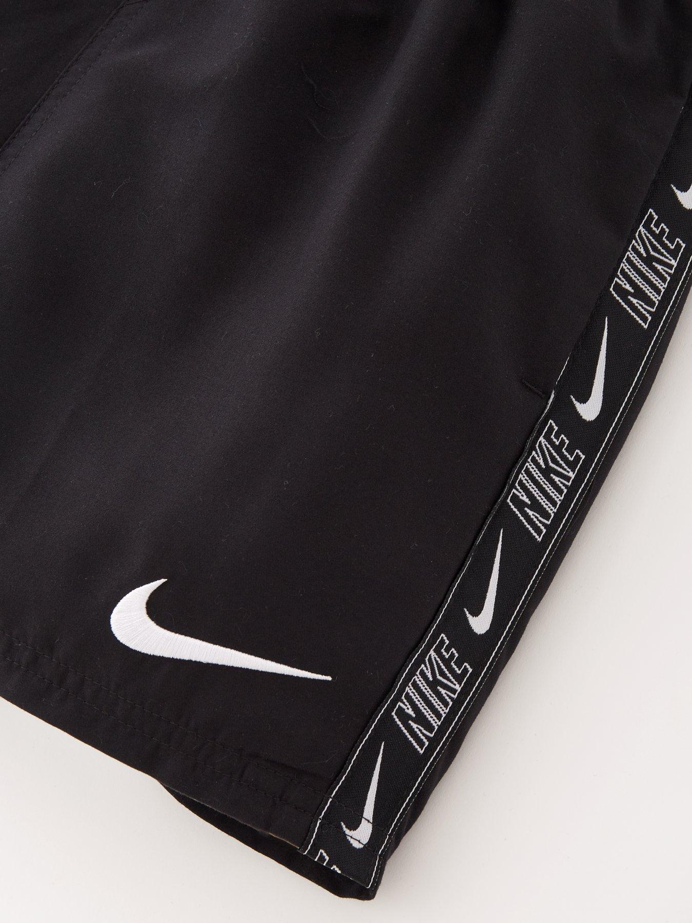 nike-logo-tape-lap-4-volley-short-blackoutfit