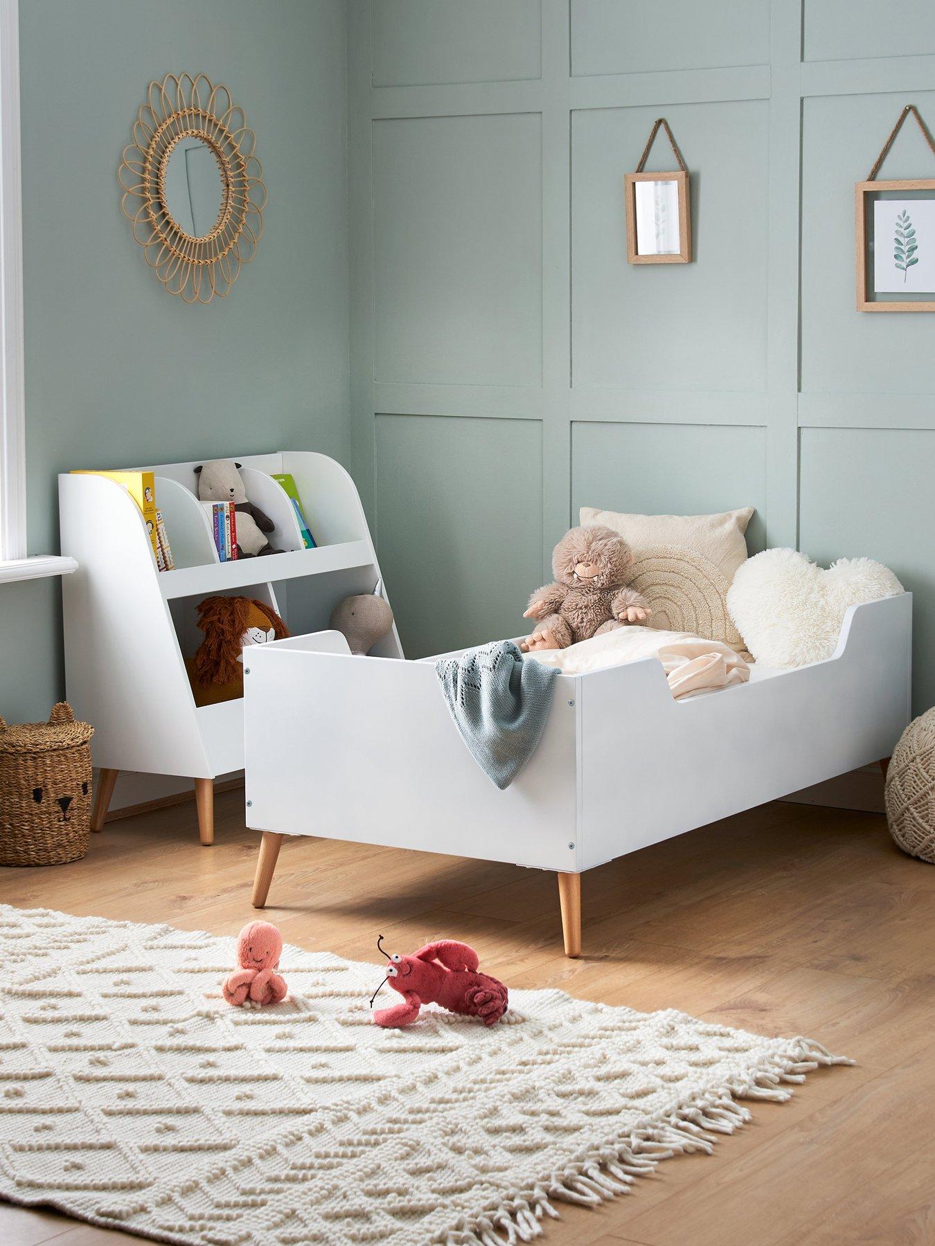 obaby-maya-toddler-bed-white-with-natural