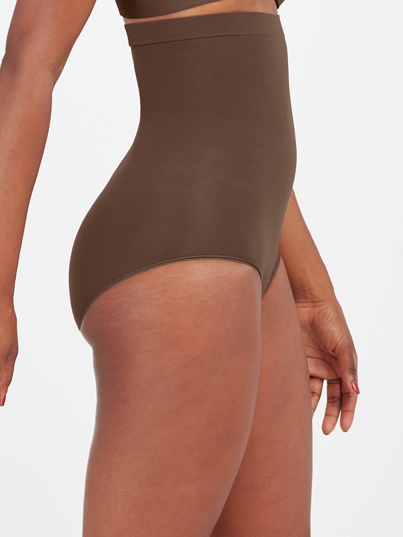 spanx-high-waisted-seamless-shaping-control-panty-chestnut-brownoutfit