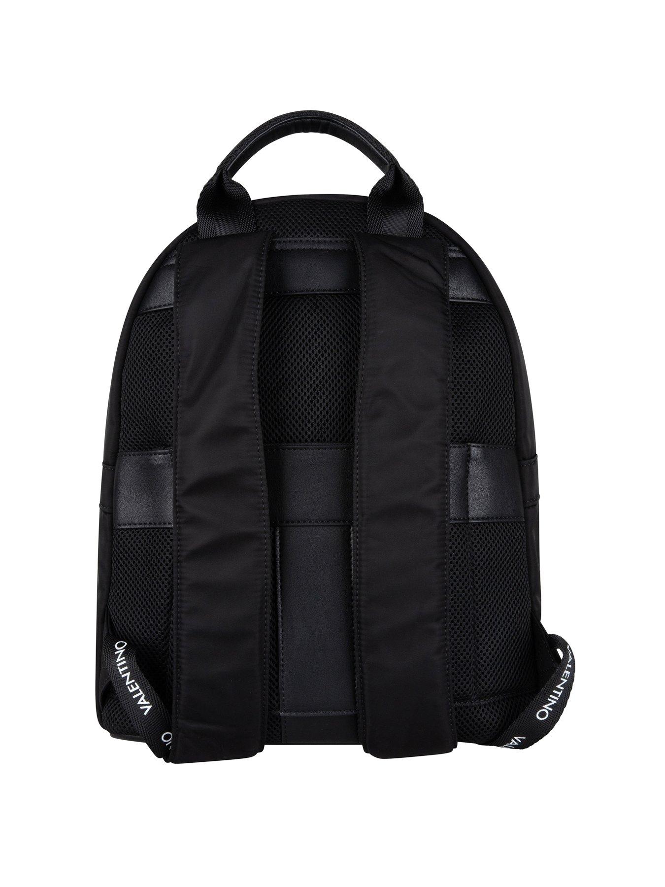 valentino-kylo-backpack-blackoutfit