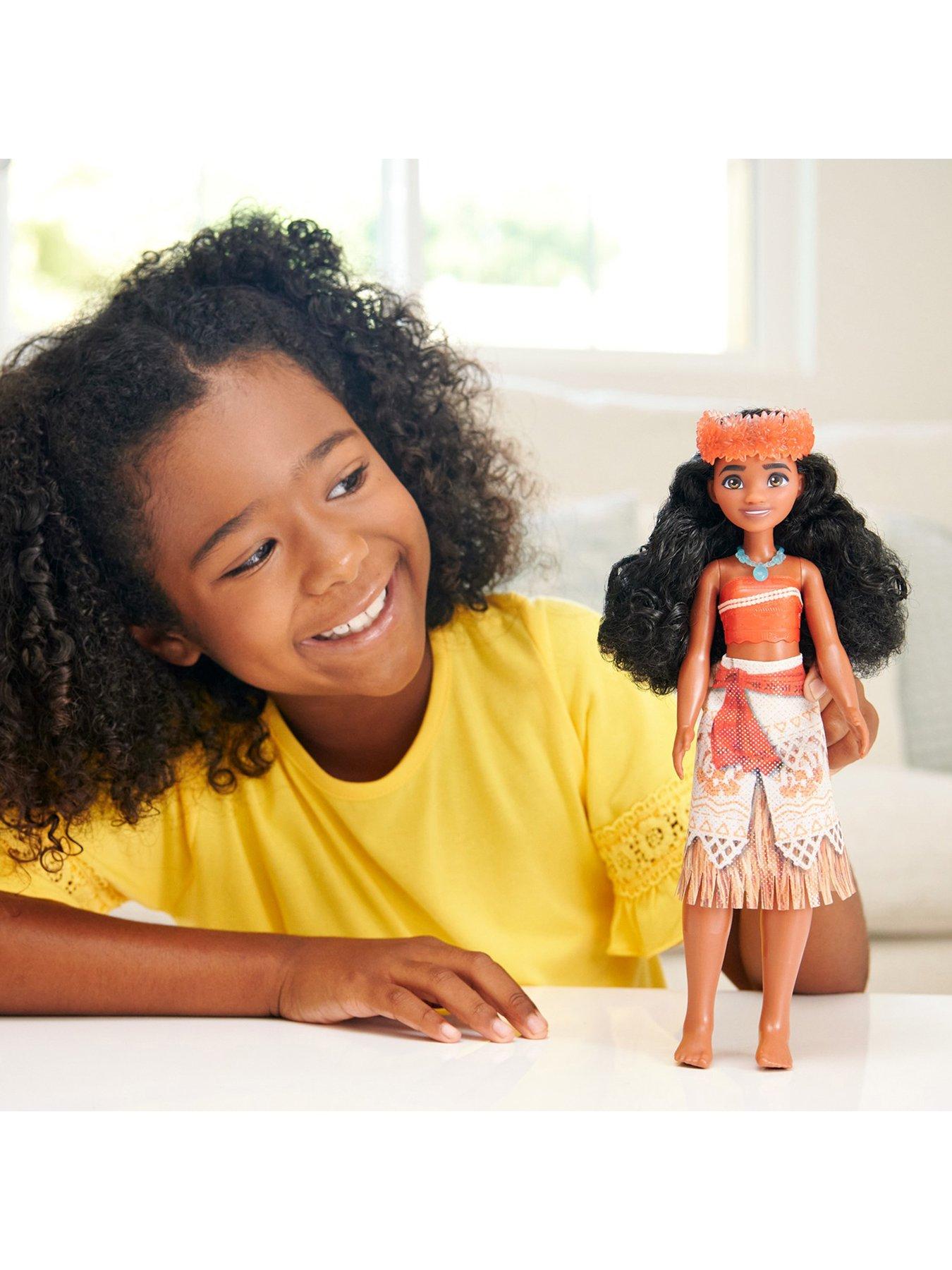 Image 2 of 6 of Disney Princess Disney Princess Moana Fashion Doll