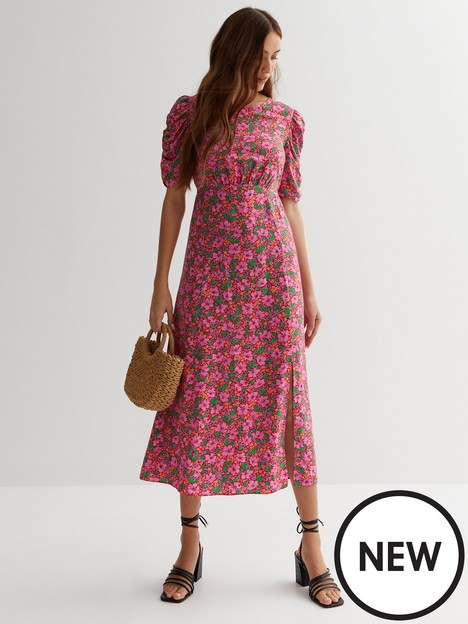new-look-pink-floral-ruched-puff-sleeve-midi-dress