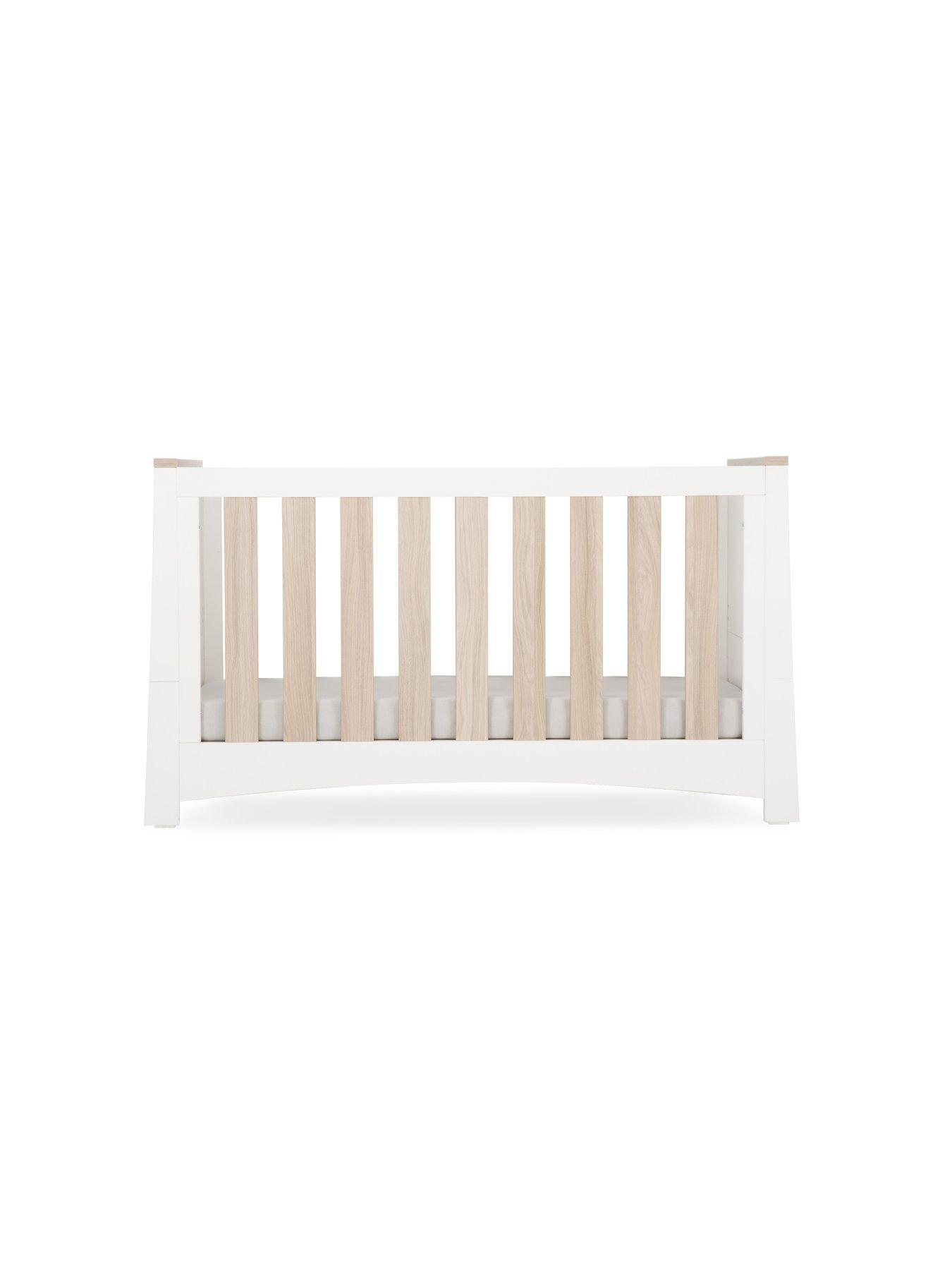 cuddleco-ada-cot-bed-white-and-ashdetail