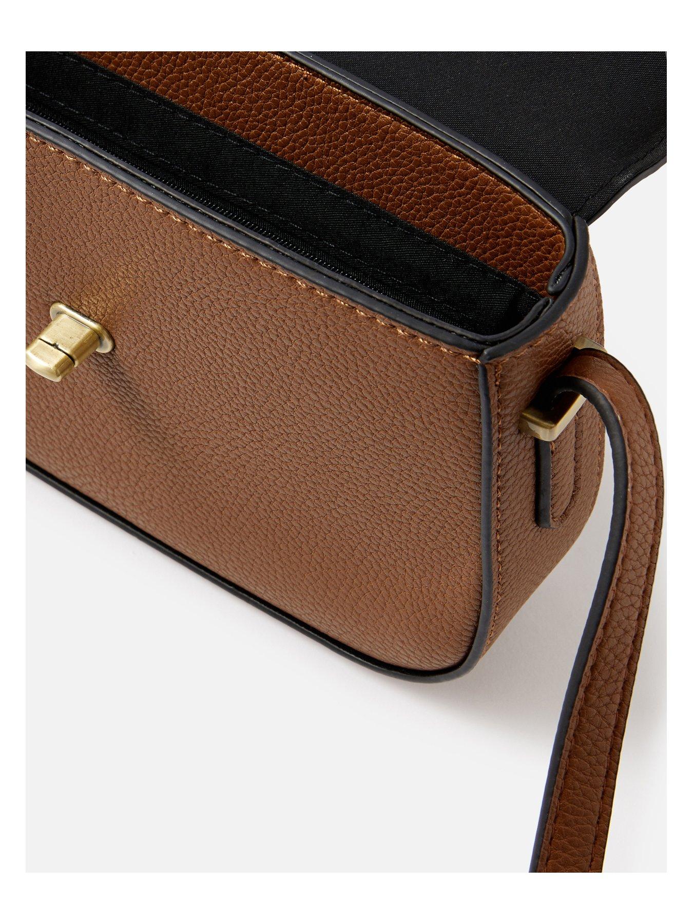 accessorize-britney-bee-x-bodyoutfit